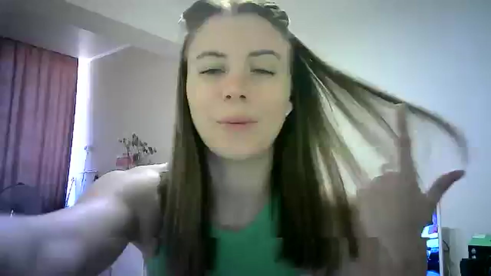 Gallery image thumbnail from Sulfate0's myfreecams stream on, 06/21/2024, 09:38 image 19 of 20