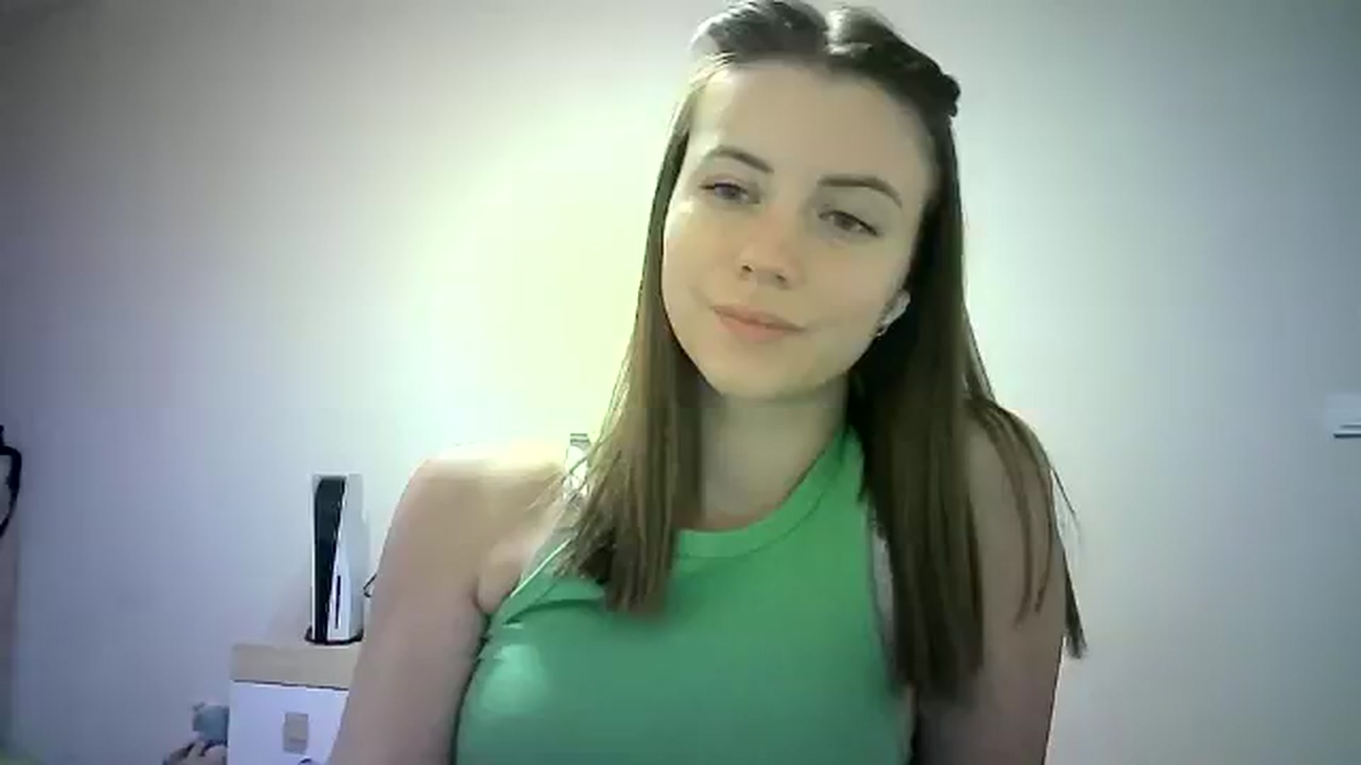 Gallery image thumbnail from Sulfate0's myfreecams stream on, 06/21/2024, 10:21 image 16 of 20