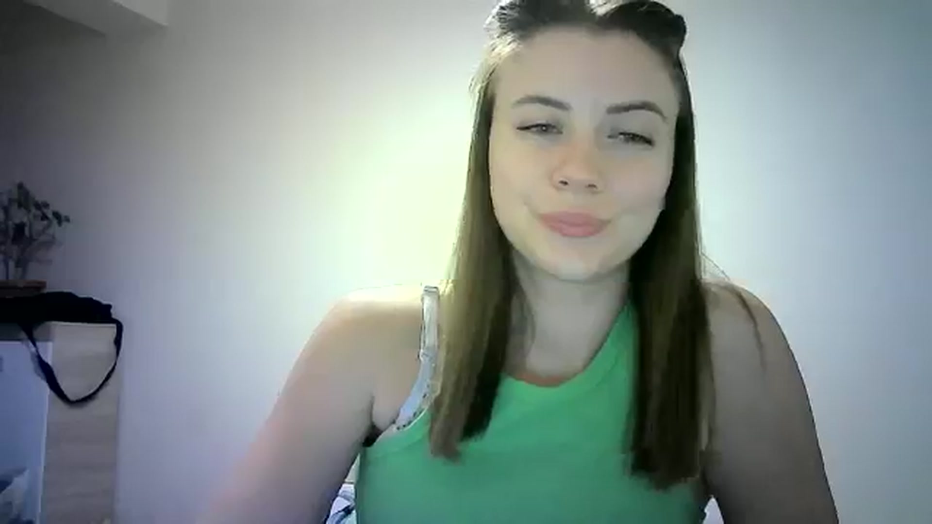 Gallery image thumbnail from Sulfate0's myfreecams stream on, 06/21/2024, 11:12 image 6 of 20