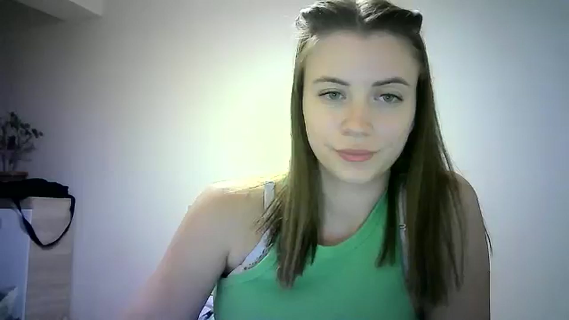 Gallery image thumbnail from Sulfate0's myfreecams stream on, 06/21/2024, 11:12 image 10 of 20