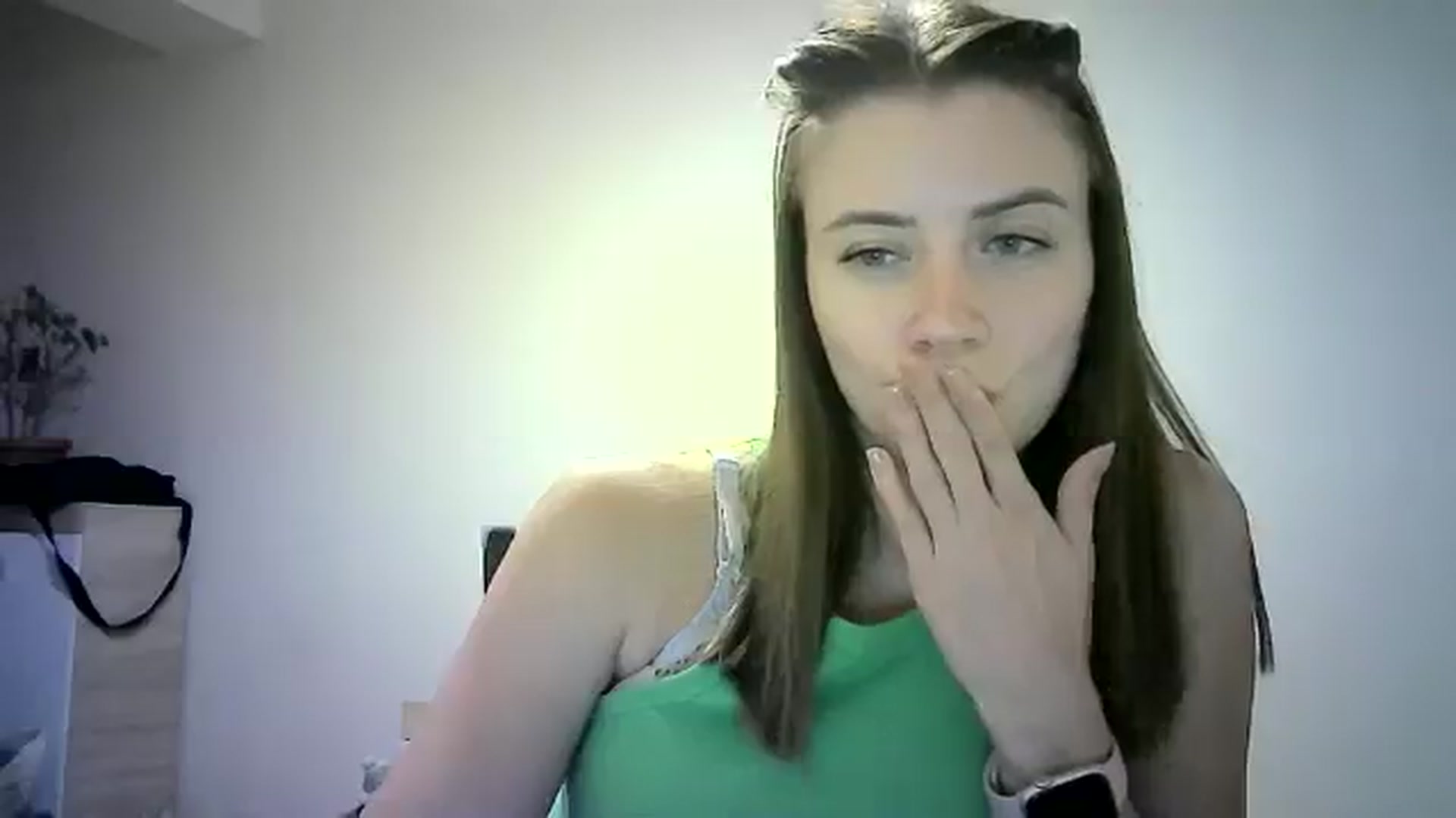 Gallery image thumbnail from Sulfate0's myfreecams stream on, 06/21/2024, 11:12 image 18 of 20