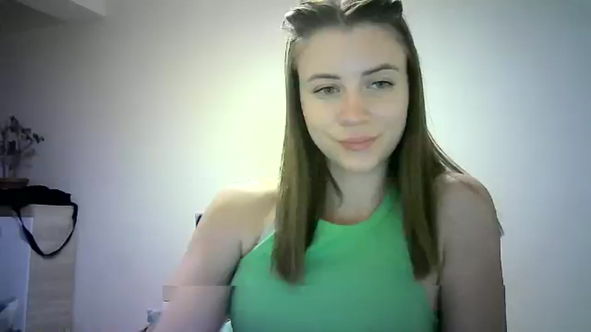 Gallery image thumbnail from Sulfate0's myfreecams stream on, 06/21/2024, 11:12 image 20 of 20