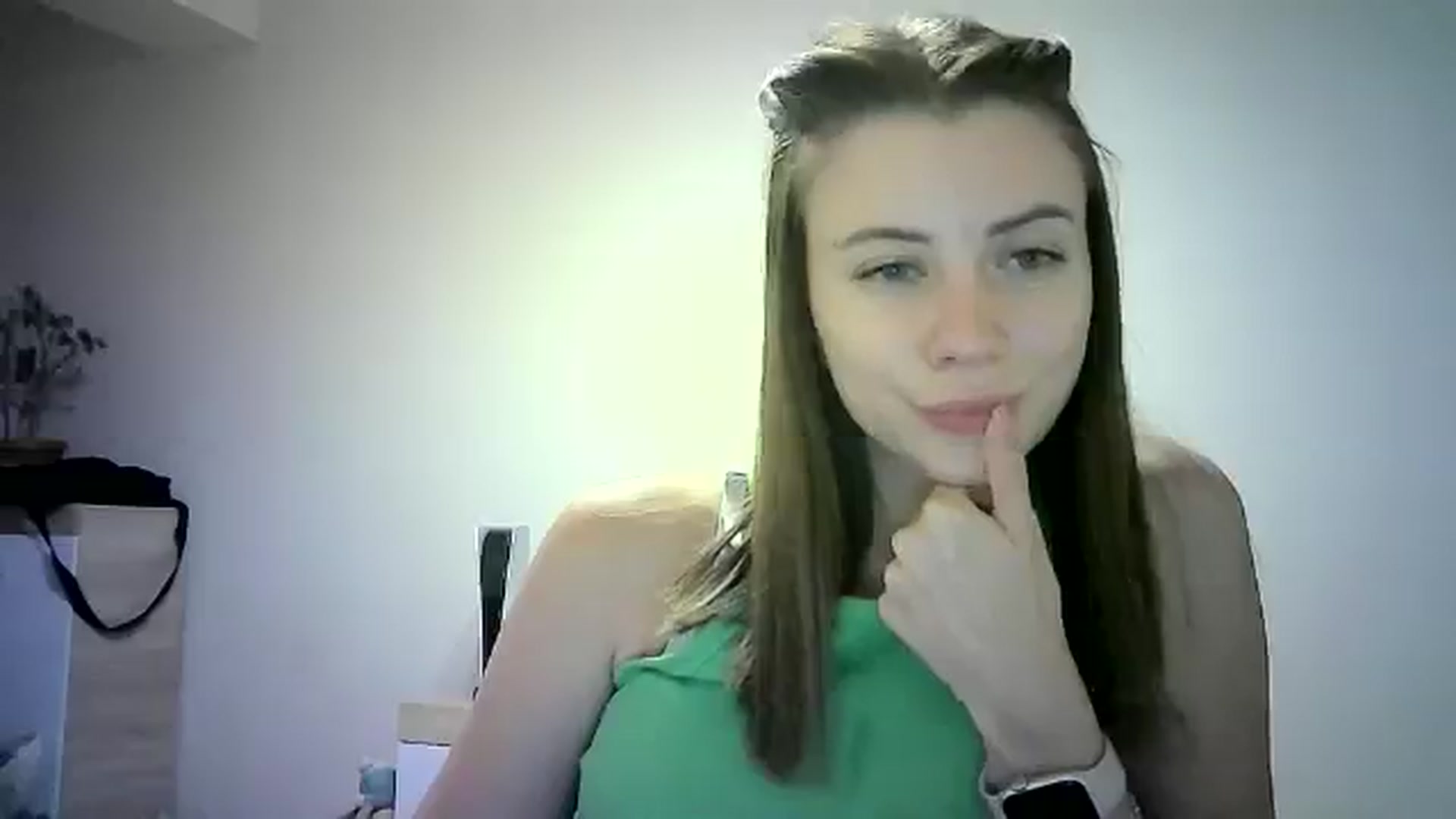 Gallery image thumbnail from Sulfate0's myfreecams stream on, 06/21/2024, 11:27 image 7 of 20
