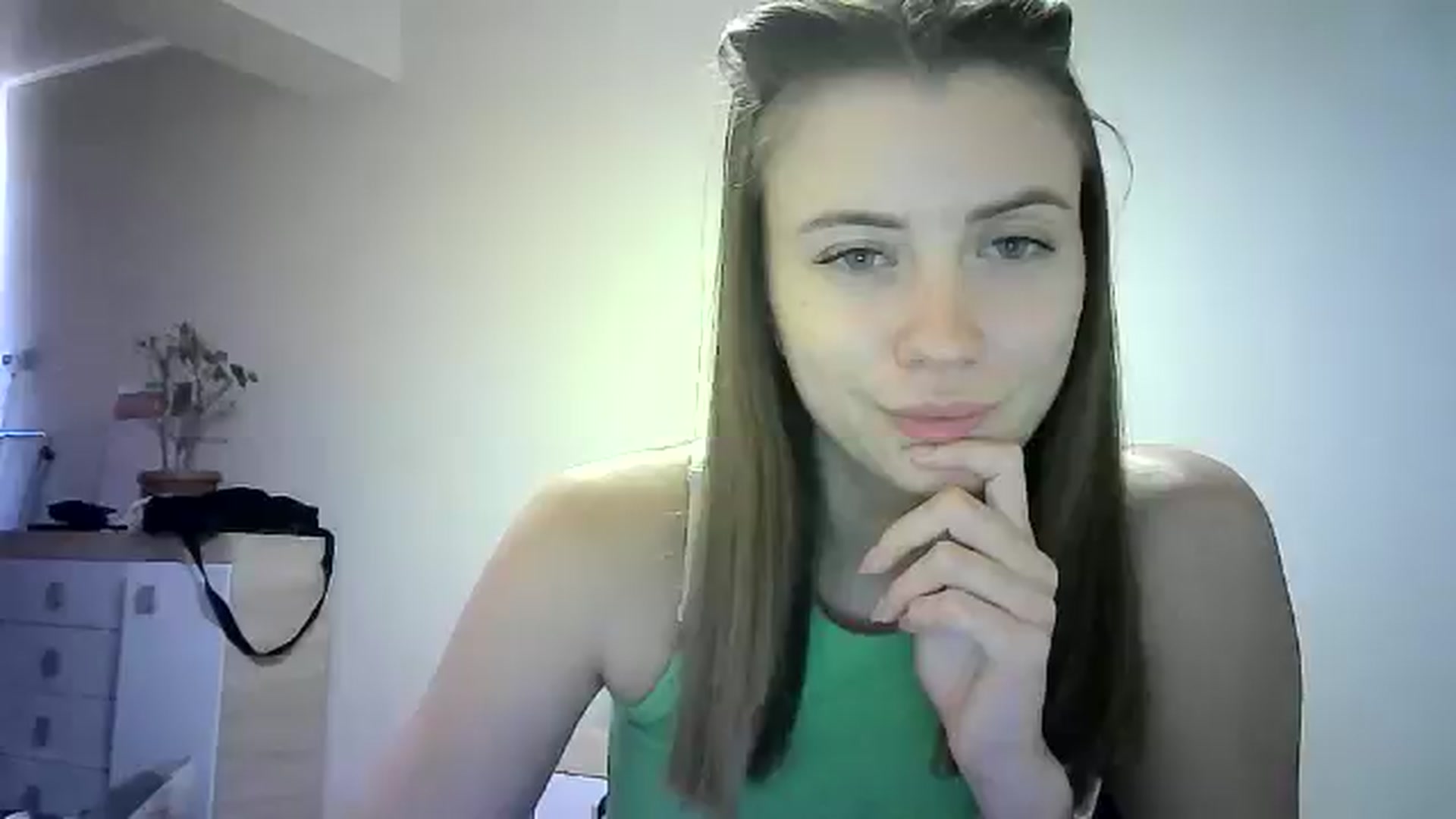 Gallery image thumbnail from Sulfate0's myfreecams stream on, 06/21/2024, 11:27 image 20 of 20