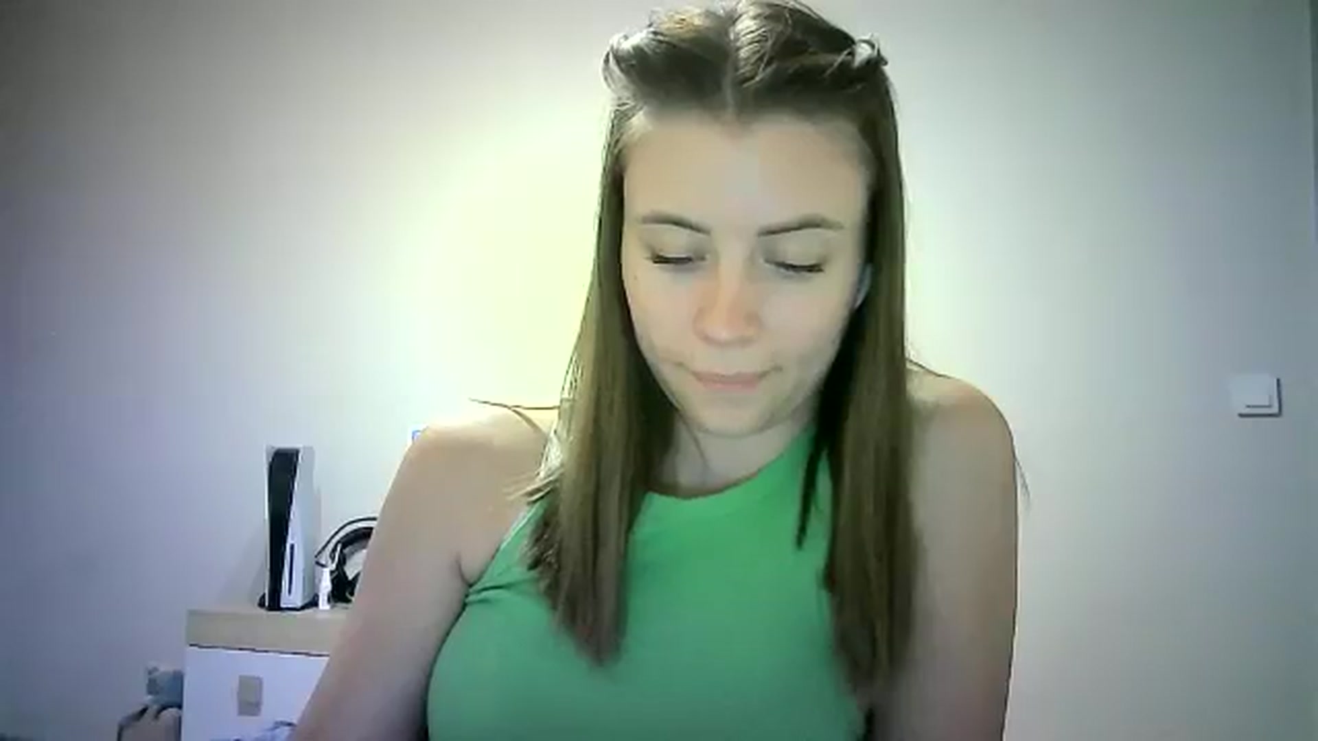 Gallery image thumbnail from Sulfate0's myfreecams stream on, 06/21/2024, 11:44 image 2 of 20