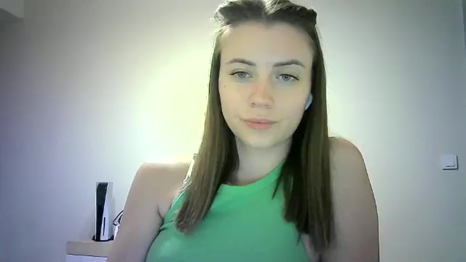 Gallery image thumbnail from Sulfate0's myfreecams stream on, 06/21/2024, 11:44 image 13 of 20