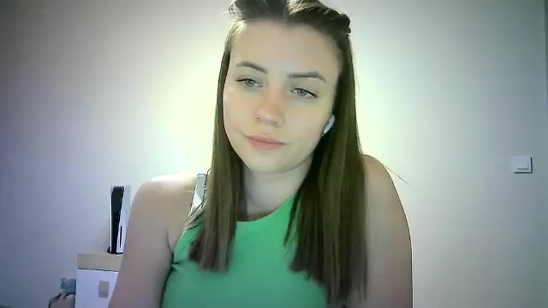 Gallery image thumbnail from Sulfate0's myfreecams stream on, 06/21/2024, 11:44 image 3 of 20