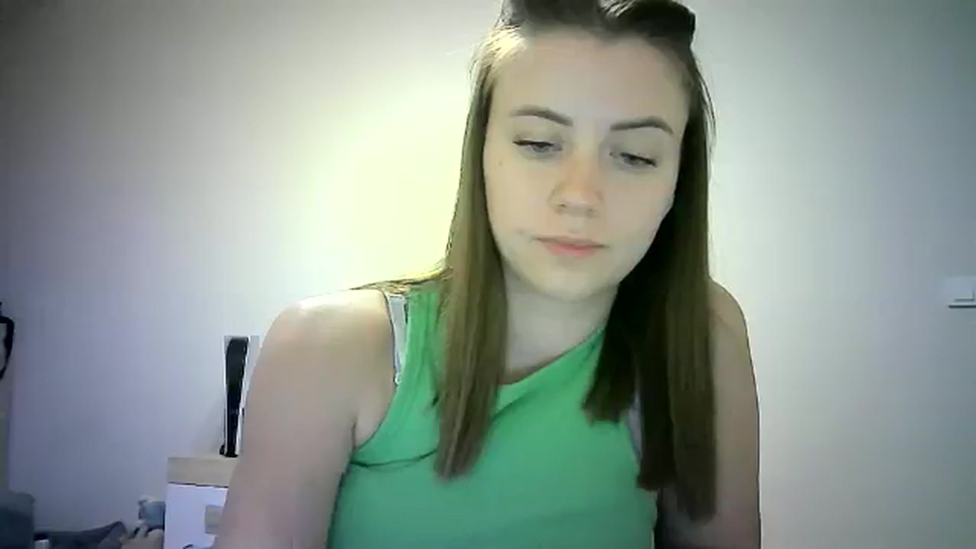 Gallery image thumbnail from Sulfate0's myfreecams stream on, 06/21/2024, 13:08 image 14 of 20