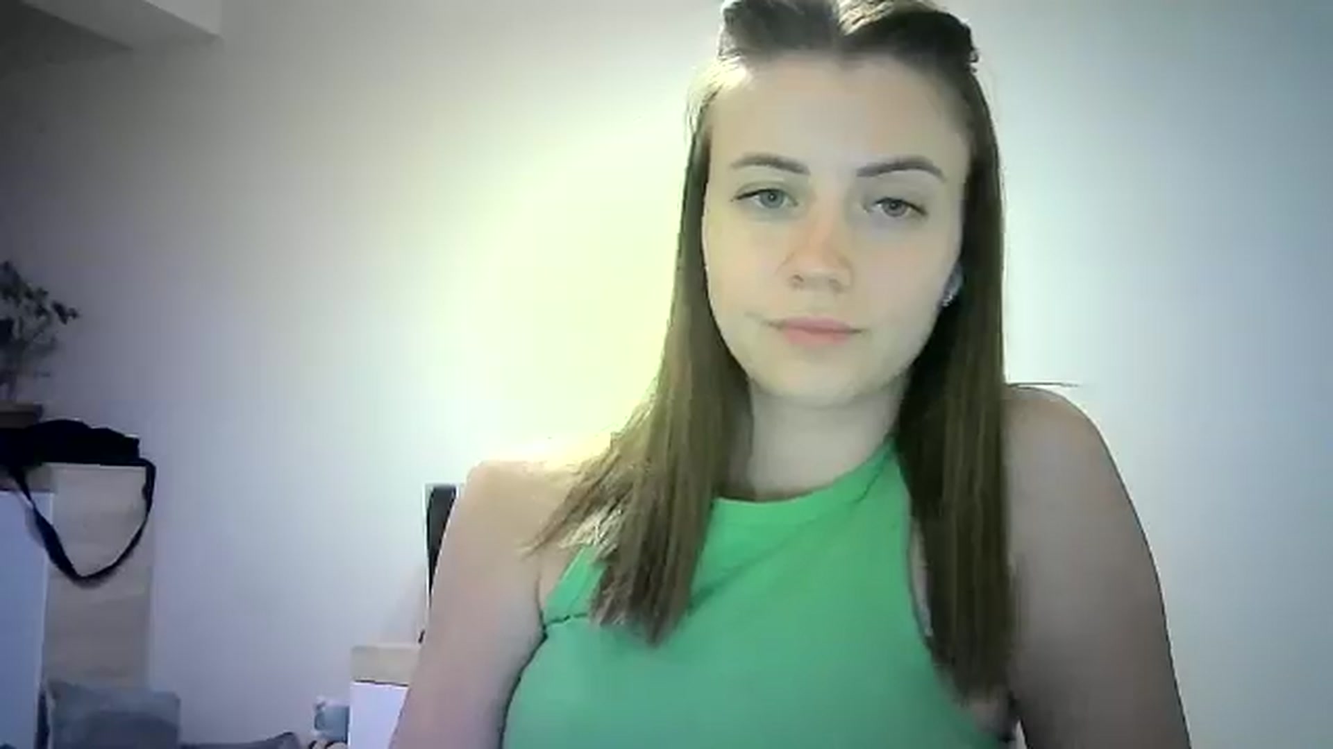 Gallery image thumbnail from Sulfate0's myfreecams stream on, 06/21/2024, 13:08 image 16 of 20