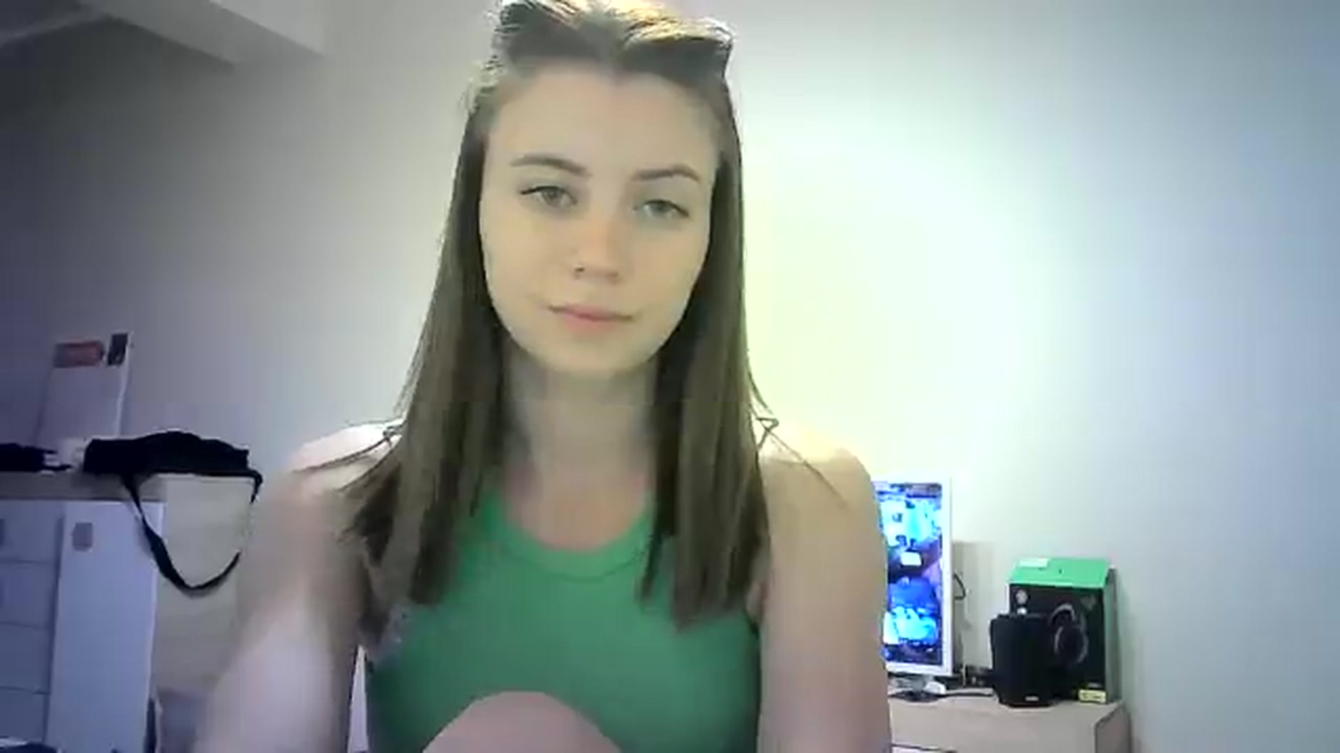 Gallery image thumbnail from Sulfate0's myfreecams stream on, 06/21/2024, 13:42 image 3 of 20