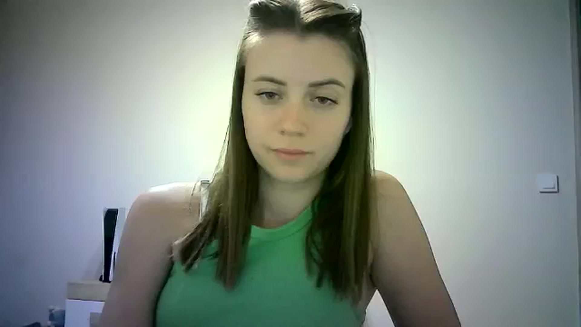 Gallery image thumbnail from Sulfate0's myfreecams stream on, 06/21/2024, 13:42 image 18 of 20