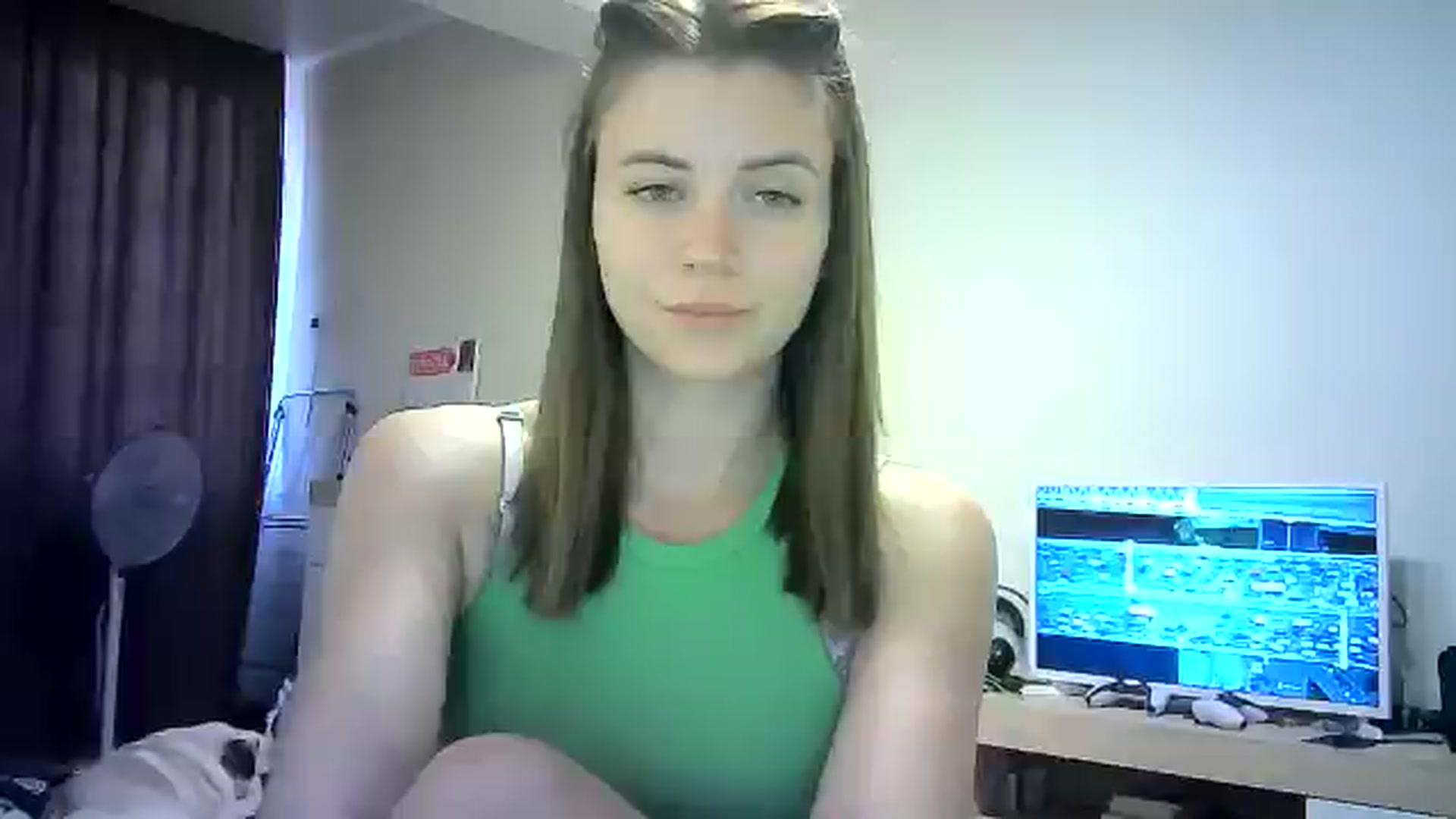 Gallery image thumbnail from Sulfate0's myfreecams stream on, 06/21/2024, 15:04 image 14 of 20