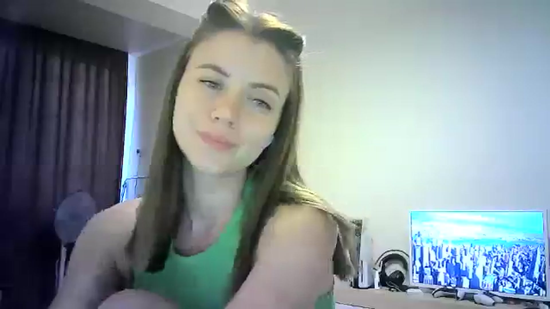 Gallery image thumbnail from Sulfate0's myfreecams stream on, 06/21/2024, 15:04 image 17 of 20