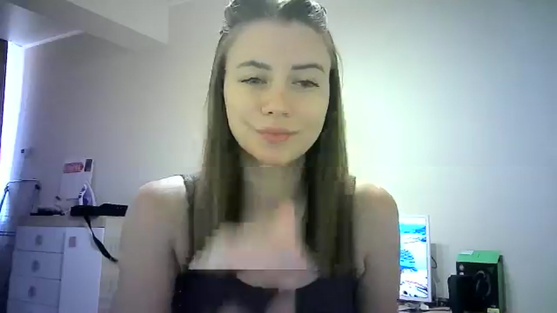 Gallery image thumbnail from Sulfate0's myfreecams stream on, 06/22/2024, 07:12 image 10 of 20