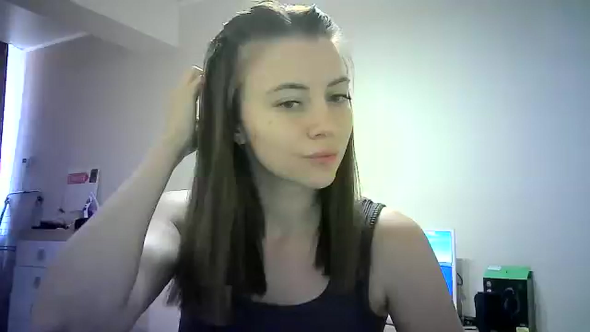 Gallery image thumbnail from Sulfate0's myfreecams stream on, 06/22/2024, 07:12 image 16 of 20