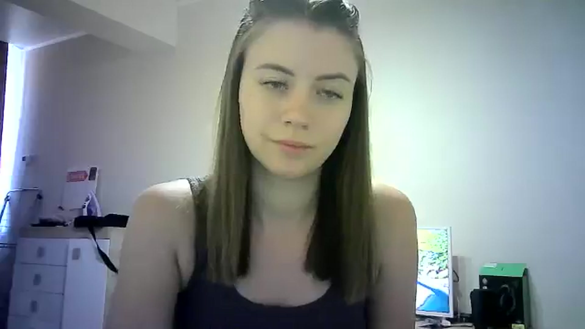 Gallery image thumbnail from Sulfate0's myfreecams stream on, 06/22/2024, 07:12 image 12 of 20