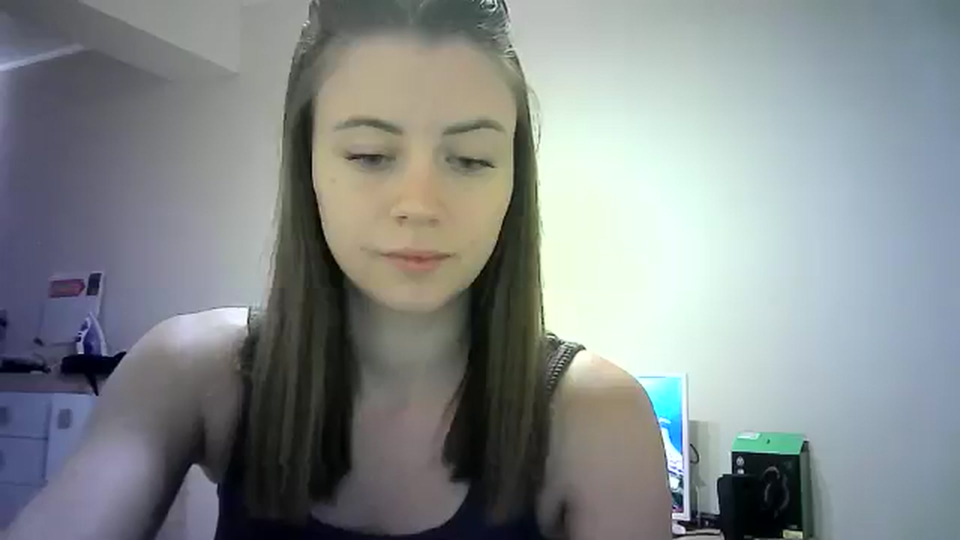 Gallery image thumbnail from Sulfate0's myfreecams stream on, 06/22/2024, 07:12 image 18 of 20