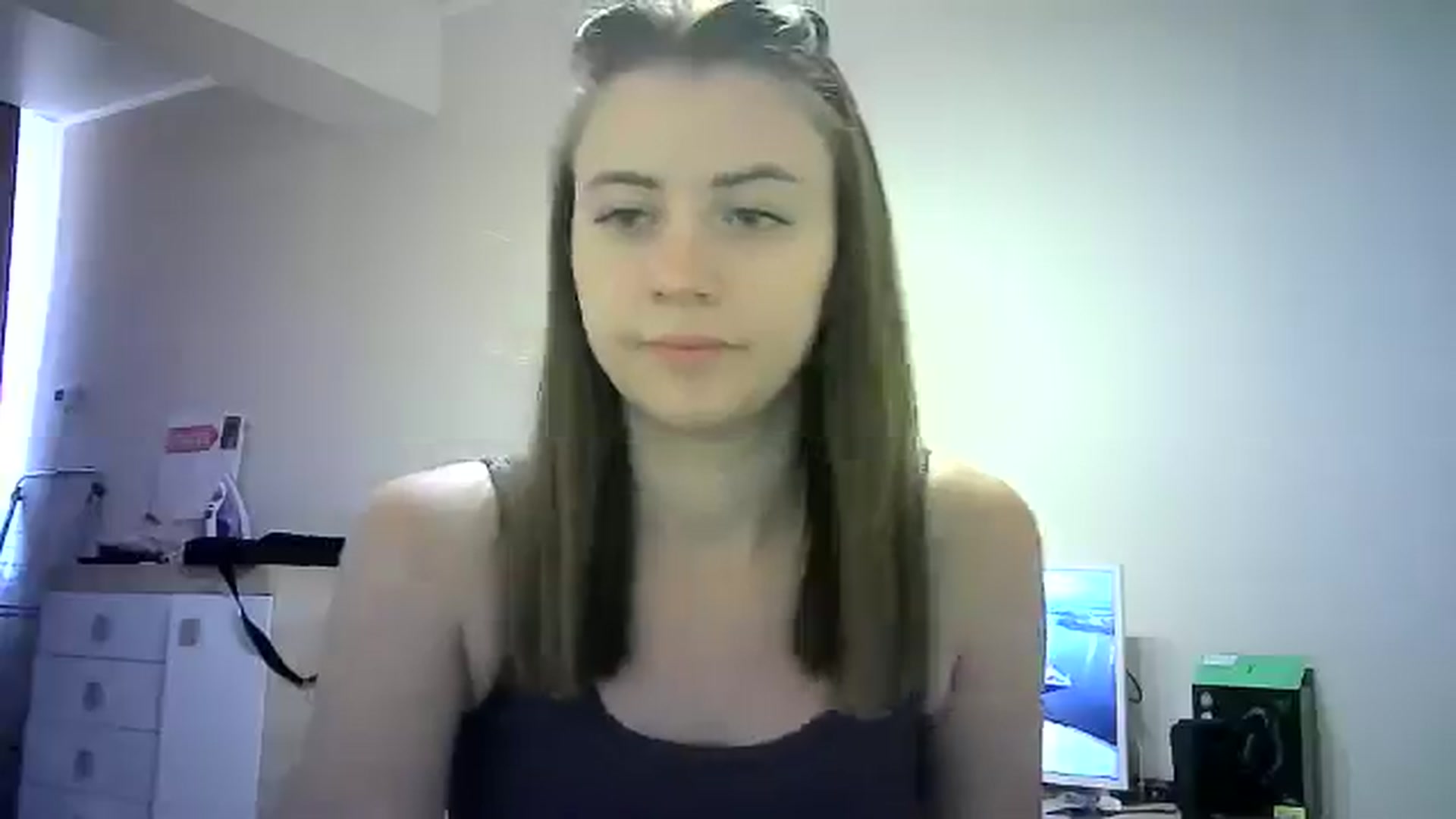 Gallery image thumbnail from Sulfate0's myfreecams stream on, 06/22/2024, 07:12 image 9 of 20