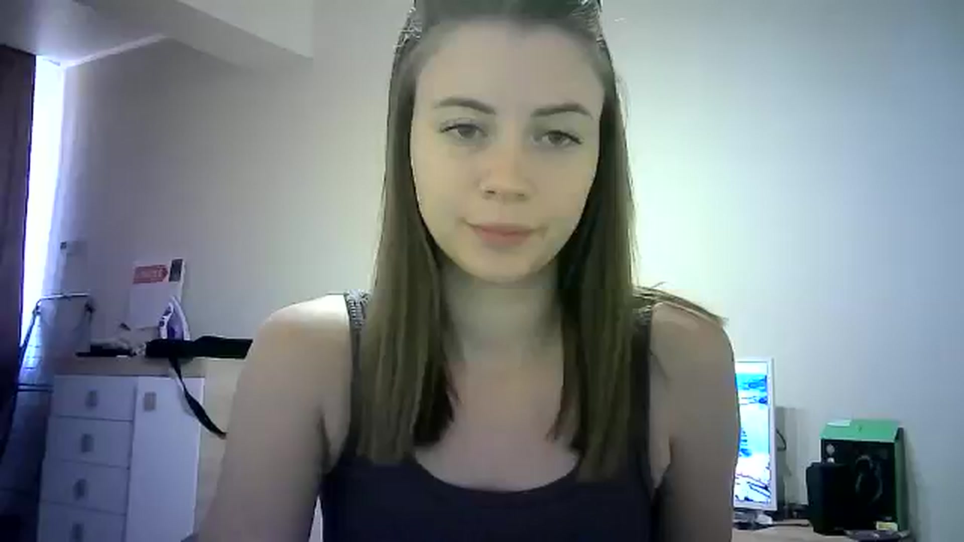 Gallery image thumbnail from Sulfate0's myfreecams stream on, 06/22/2024, 07:34 image 11 of 20