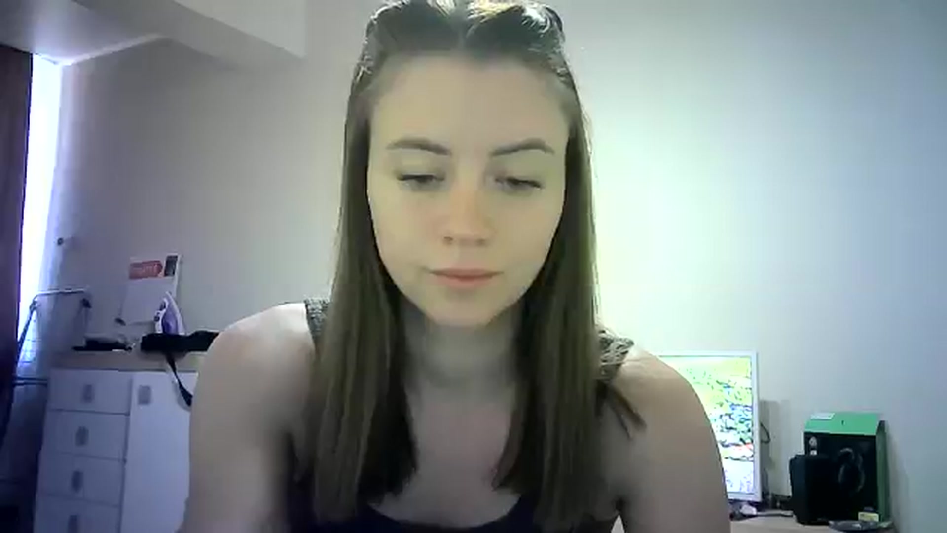 Gallery image thumbnail from Sulfate0's myfreecams stream on, 06/22/2024, 07:34 image 14 of 20