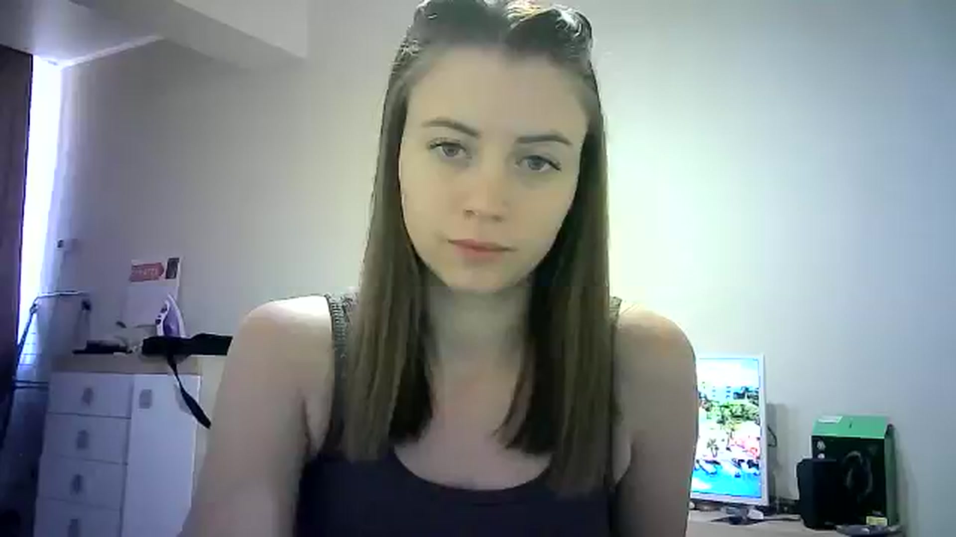 Gallery image thumbnail from Sulfate0's myfreecams stream on, 06/22/2024, 07:34 image 15 of 20