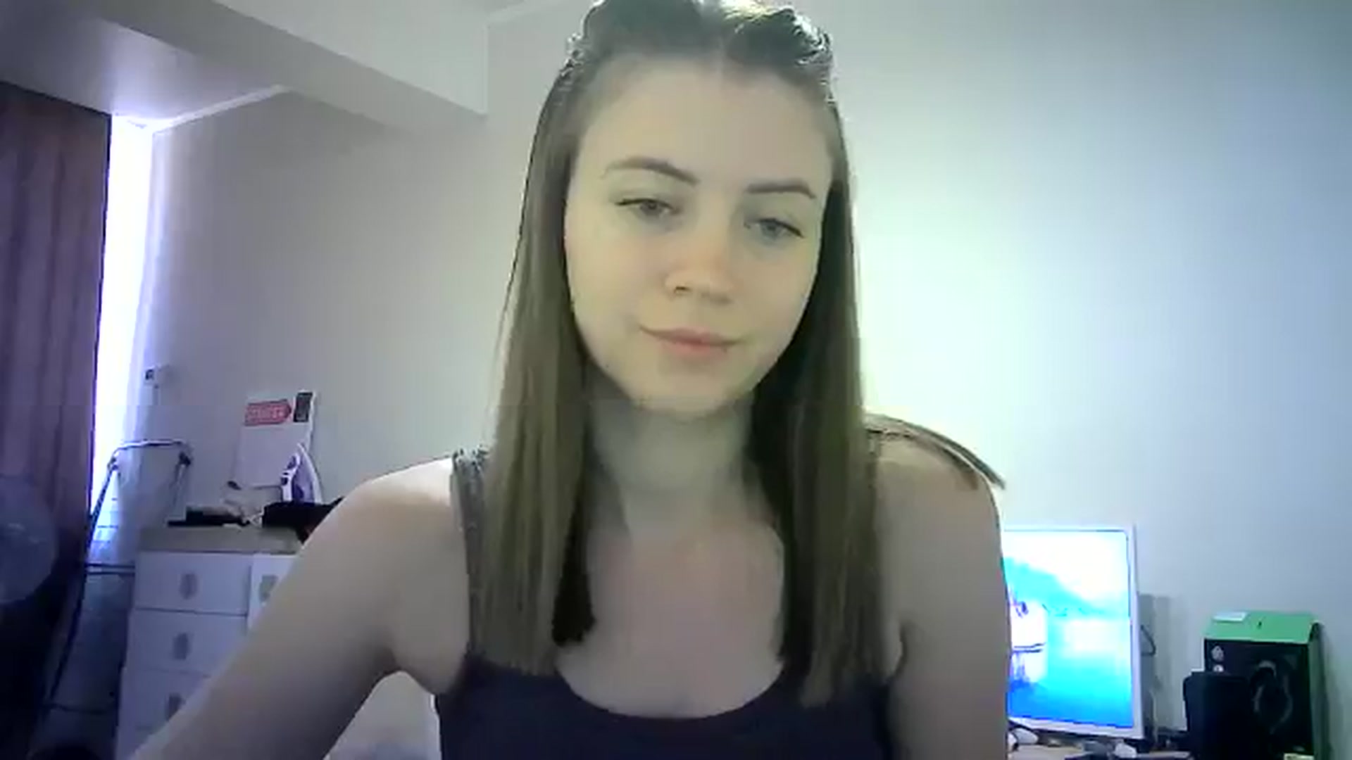 Gallery image thumbnail from Sulfate0's myfreecams stream on, 06/22/2024, 07:53 image 7 of 20