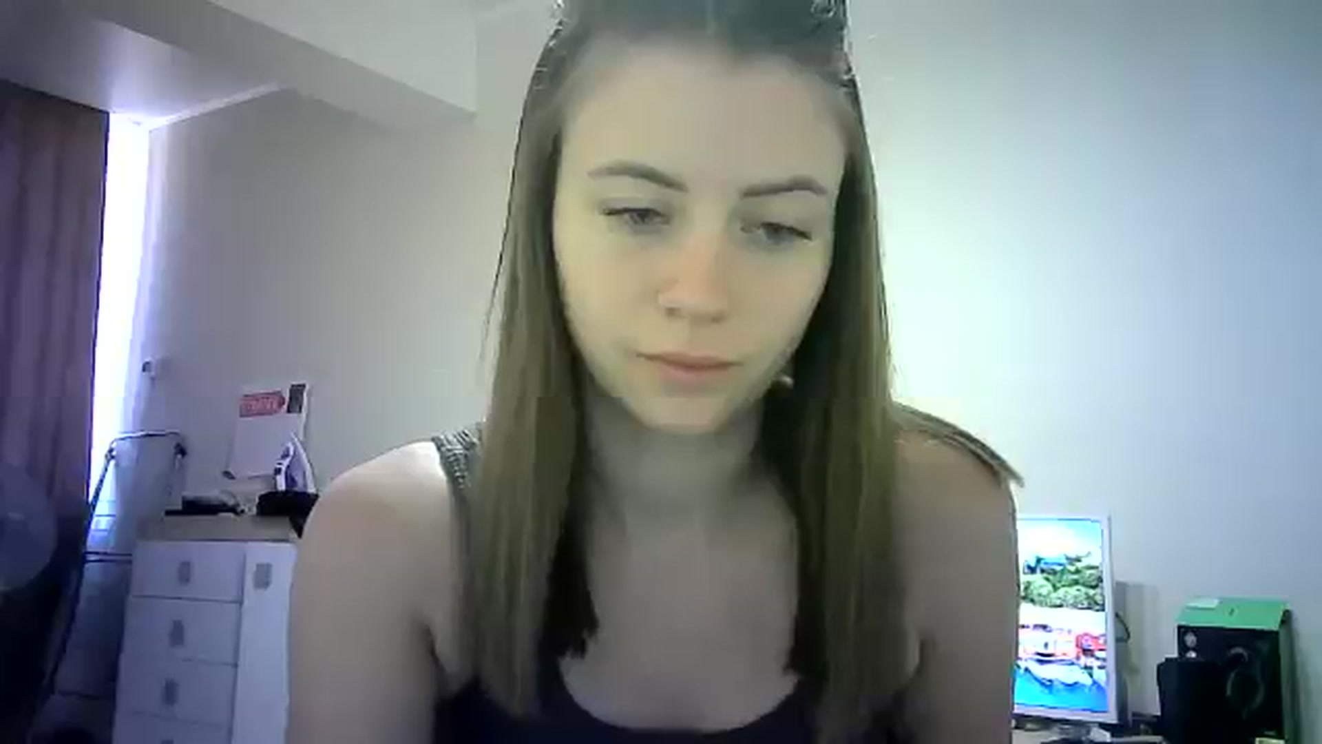 Gallery image thumbnail from Sulfate0's myfreecams stream on, 06/22/2024, 07:53 image 4 of 20
