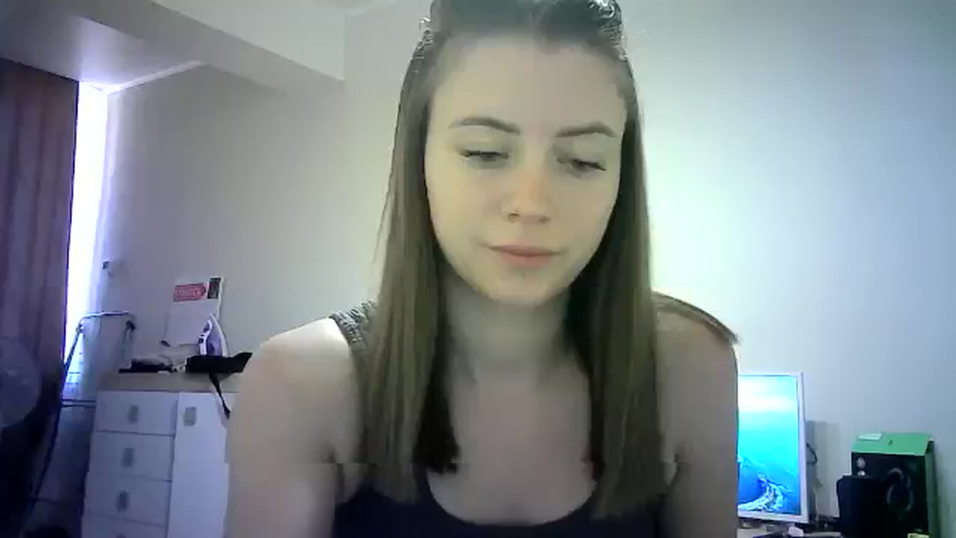 Gallery image thumbnail from Sulfate0's myfreecams stream on, 06/22/2024, 07:53 image 6 of 20