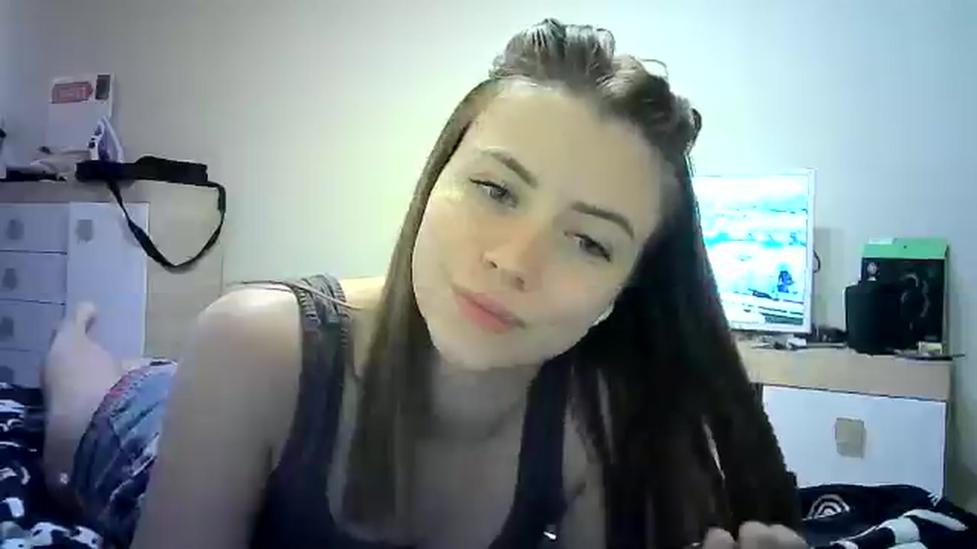 Gallery image thumbnail from Sulfate0's myfreecams stream on, 06/22/2024, 11:01 image 20 of 20
