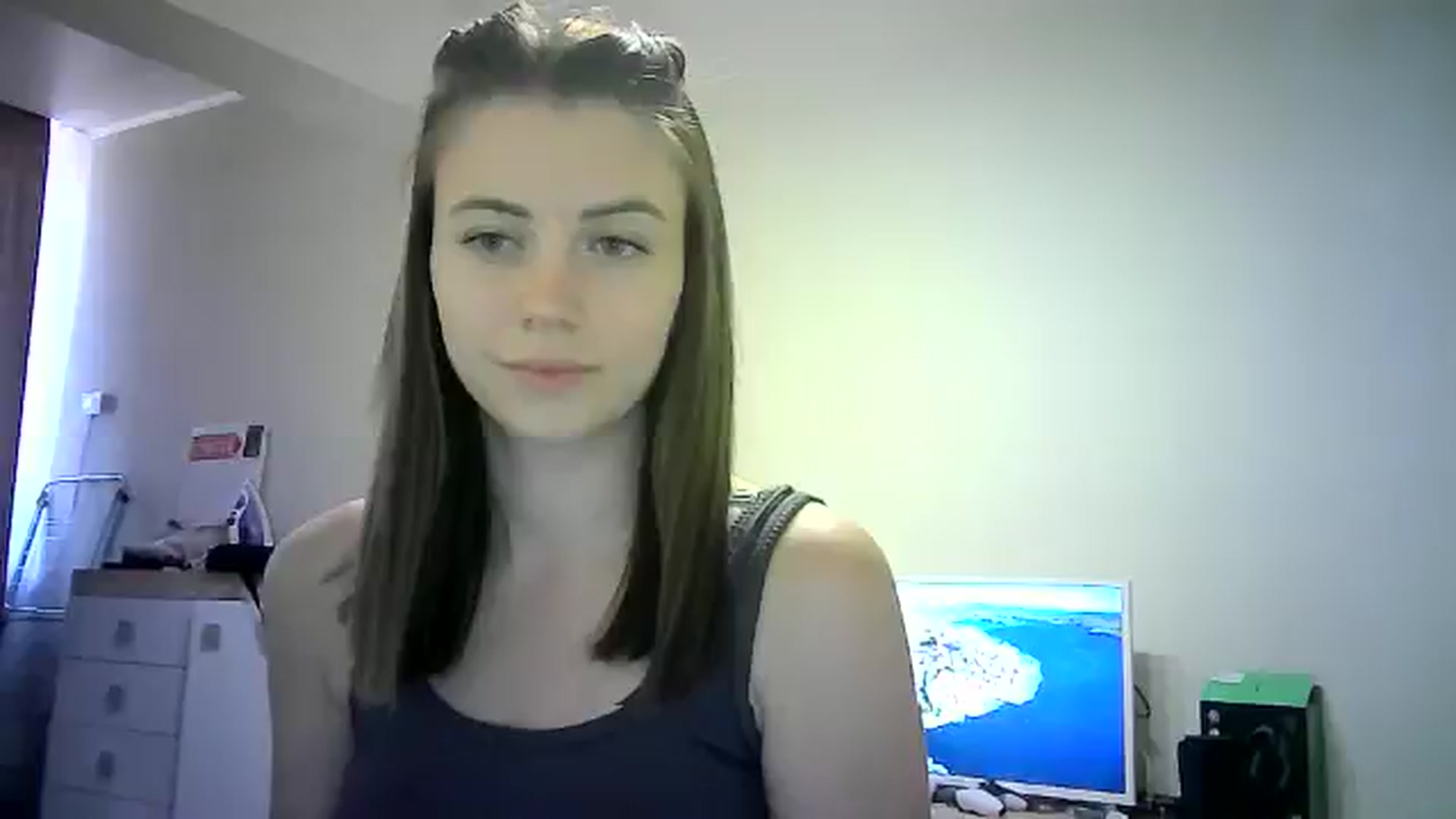 Gallery image thumbnail from Sulfate0's myfreecams stream on, 06/22/2024, 11:46 image 16 of 20