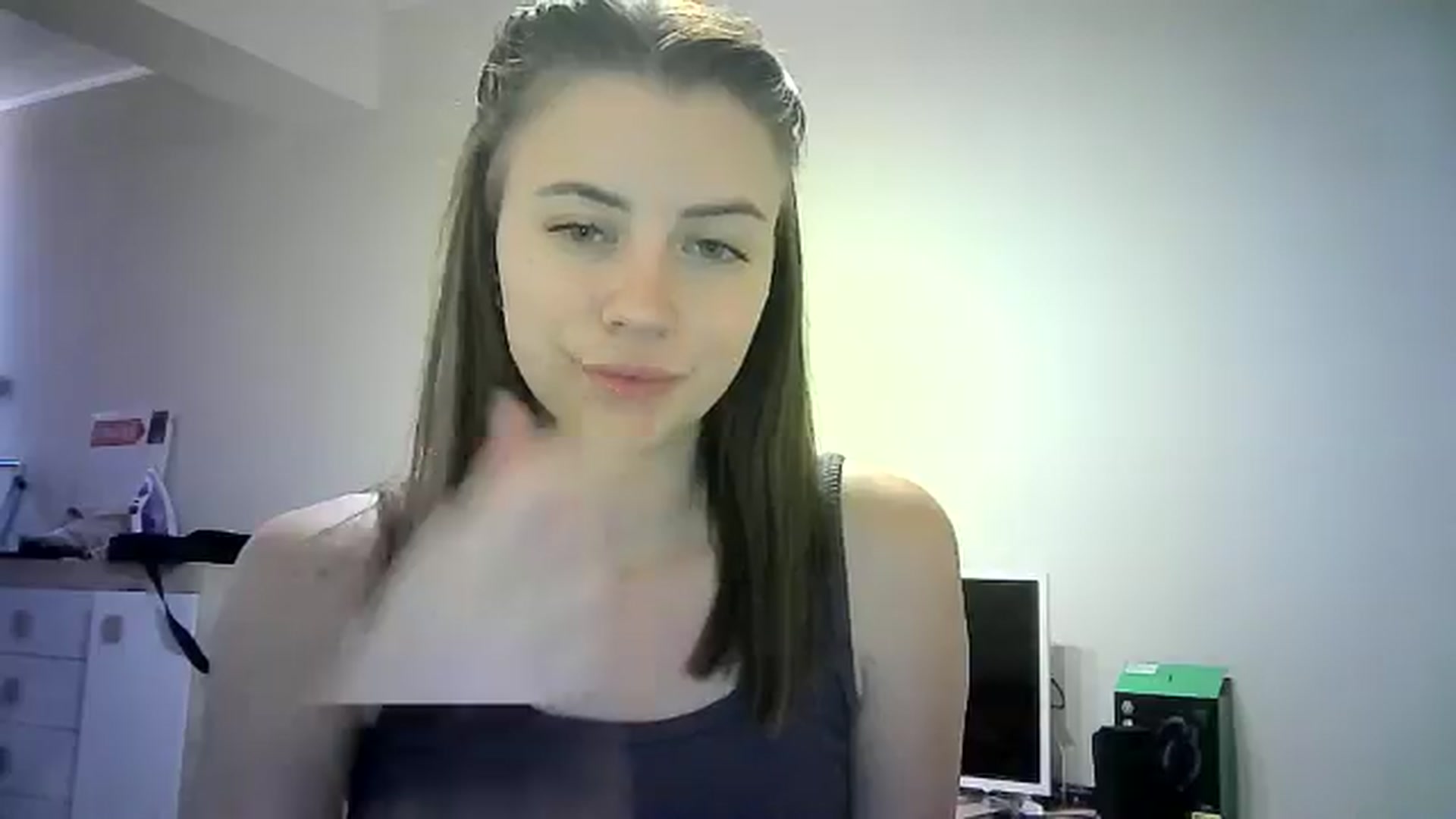 Gallery image thumbnail from Sulfate0's myfreecams stream on, 06/22/2024, 12:23 image 3 of 20