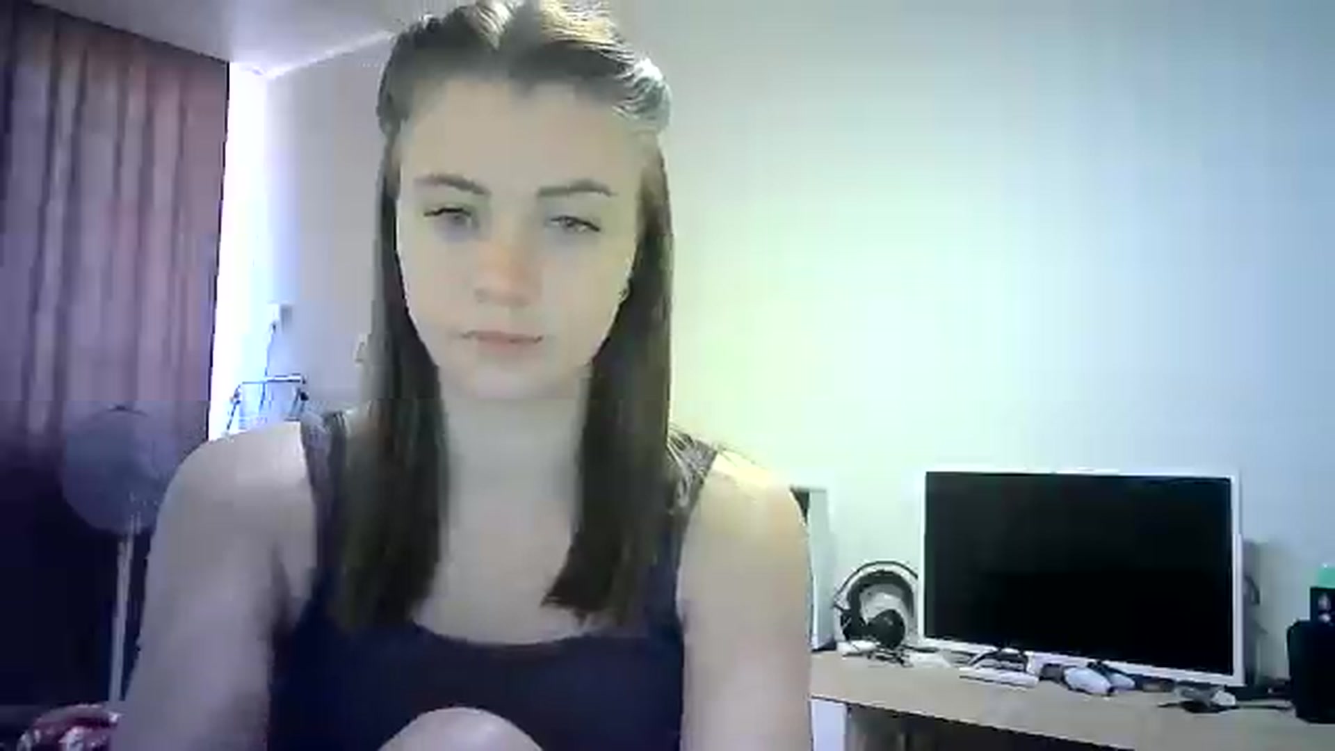 Gallery image thumbnail from Sulfate0's myfreecams stream on, 06/22/2024, 12:23 image 14 of 20