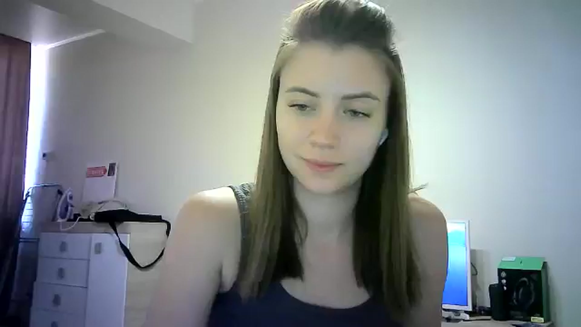 Gallery image thumbnail from Sulfate0's myfreecams stream on, 06/23/2024, 11:25 image 13 of 20