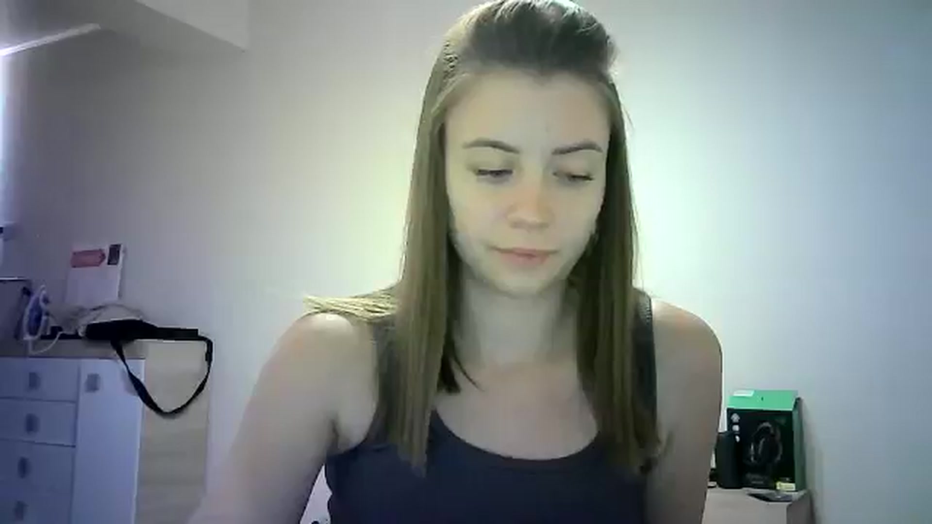 Gallery image thumbnail from Sulfate0's myfreecams stream on, 06/23/2024, 11:25 image 15 of 20