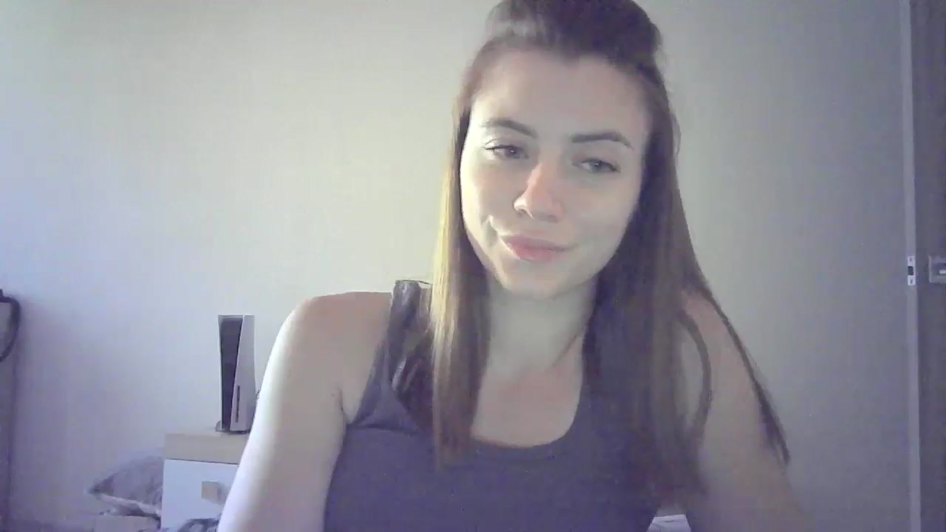Gallery image thumbnail from Sulfate0's myfreecams stream on, 06/23/2024, 13:53 image 7 of 20