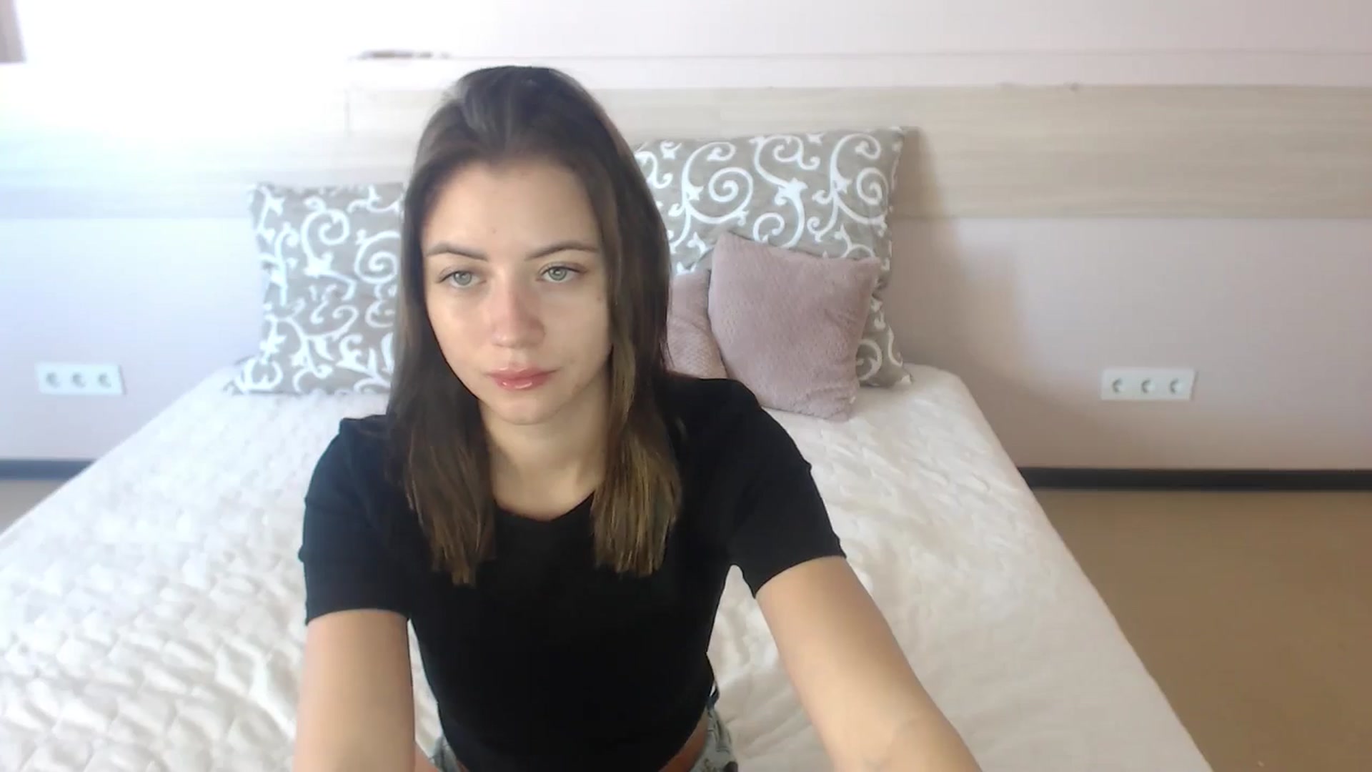 Gallery image thumbnail from Sulfate0's myfreecams stream on, 06/25/2024, 05:51 image 7 of 20
