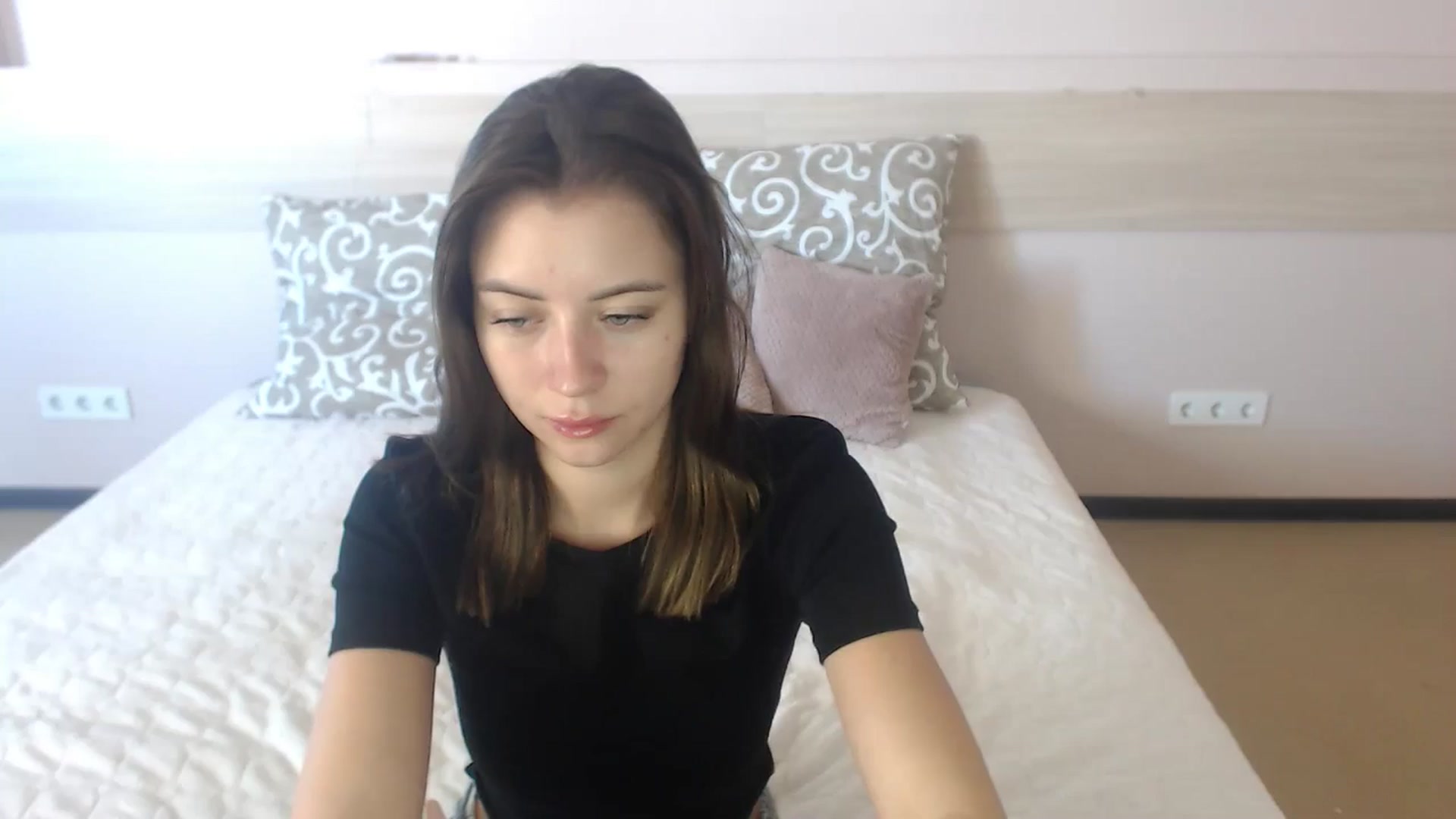 Gallery image thumbnail from Sulfate0's myfreecams stream on, 06/25/2024, 05:51 image 13 of 20