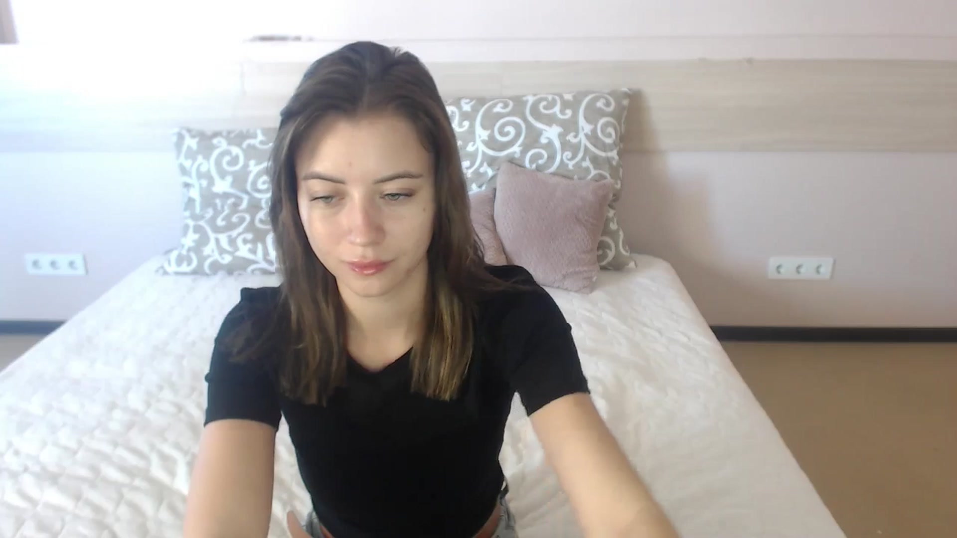 Gallery image thumbnail from Sulfate0's myfreecams stream on, 06/25/2024, 05:51 image 8 of 20