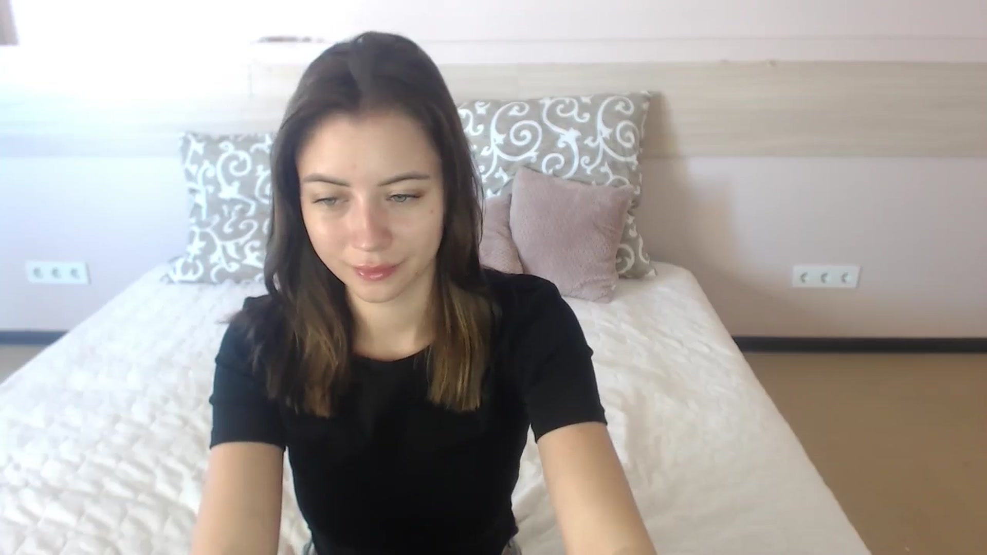 Gallery image thumbnail from Sulfate0's myfreecams stream on, 06/25/2024, 05:51 image 15 of 20