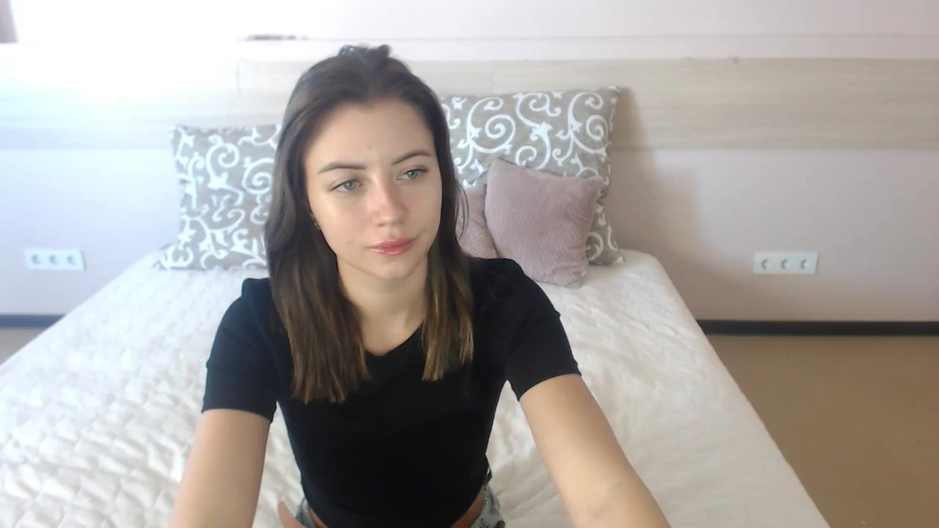 Gallery image thumbnail from Sulfate0's myfreecams stream on, 06/25/2024, 05:51 image 9 of 20