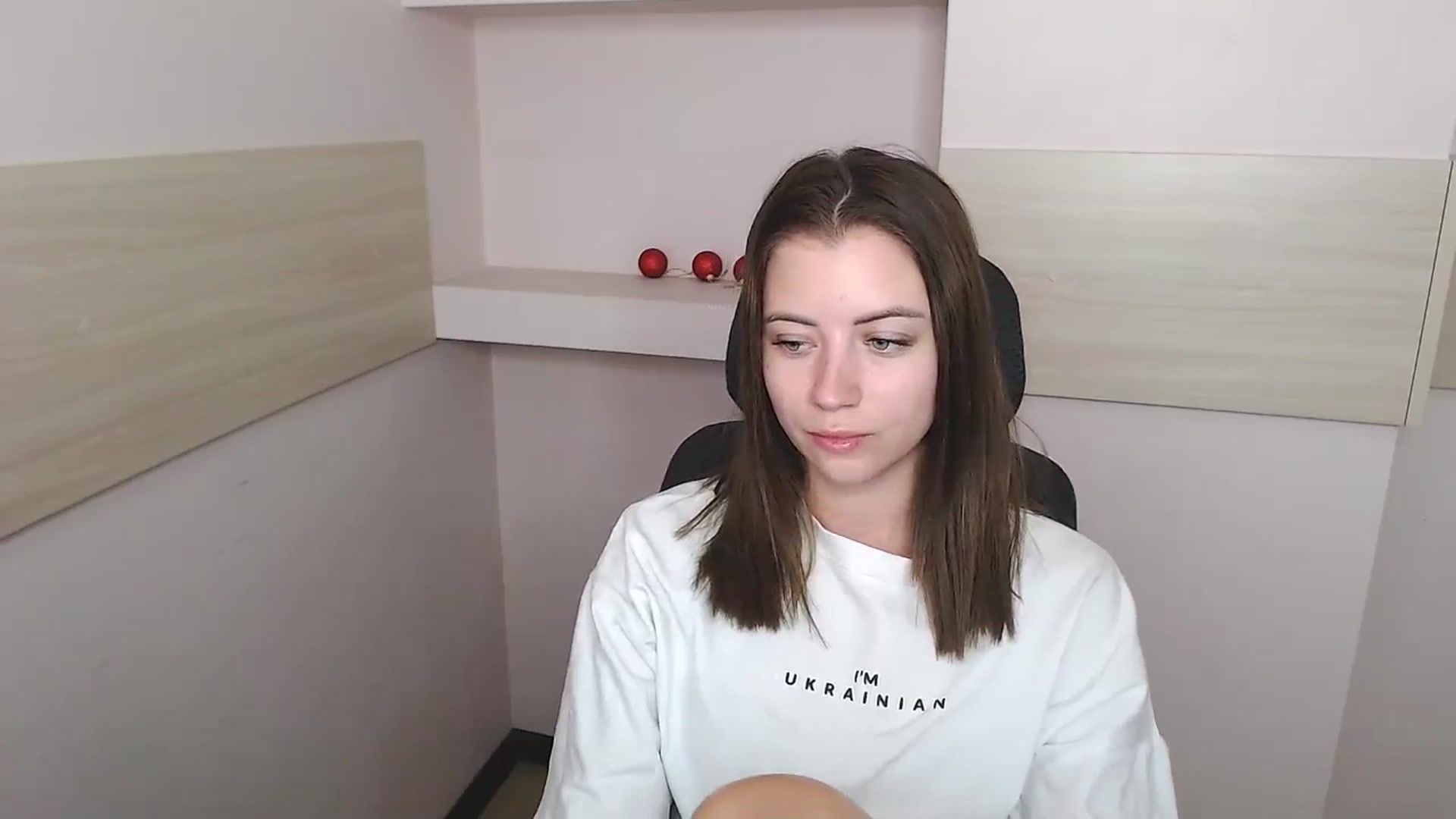 Gallery image thumbnail from Sulfate0's myfreecams stream on, 06/26/2024, 08:48 image 18 of 20