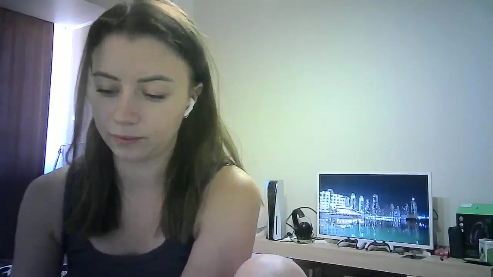 Gallery image thumbnail from Sulfate0's myfreecams stream on, 06/27/2024, 08:41 image 13 of 20