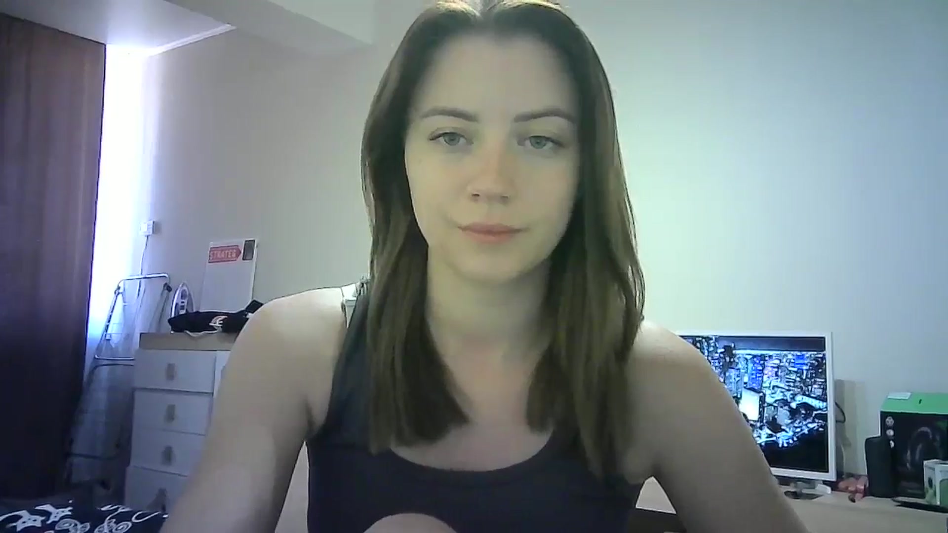 Gallery image thumbnail from Sulfate0's myfreecams stream on, 06/27/2024, 08:41 image 17 of 20