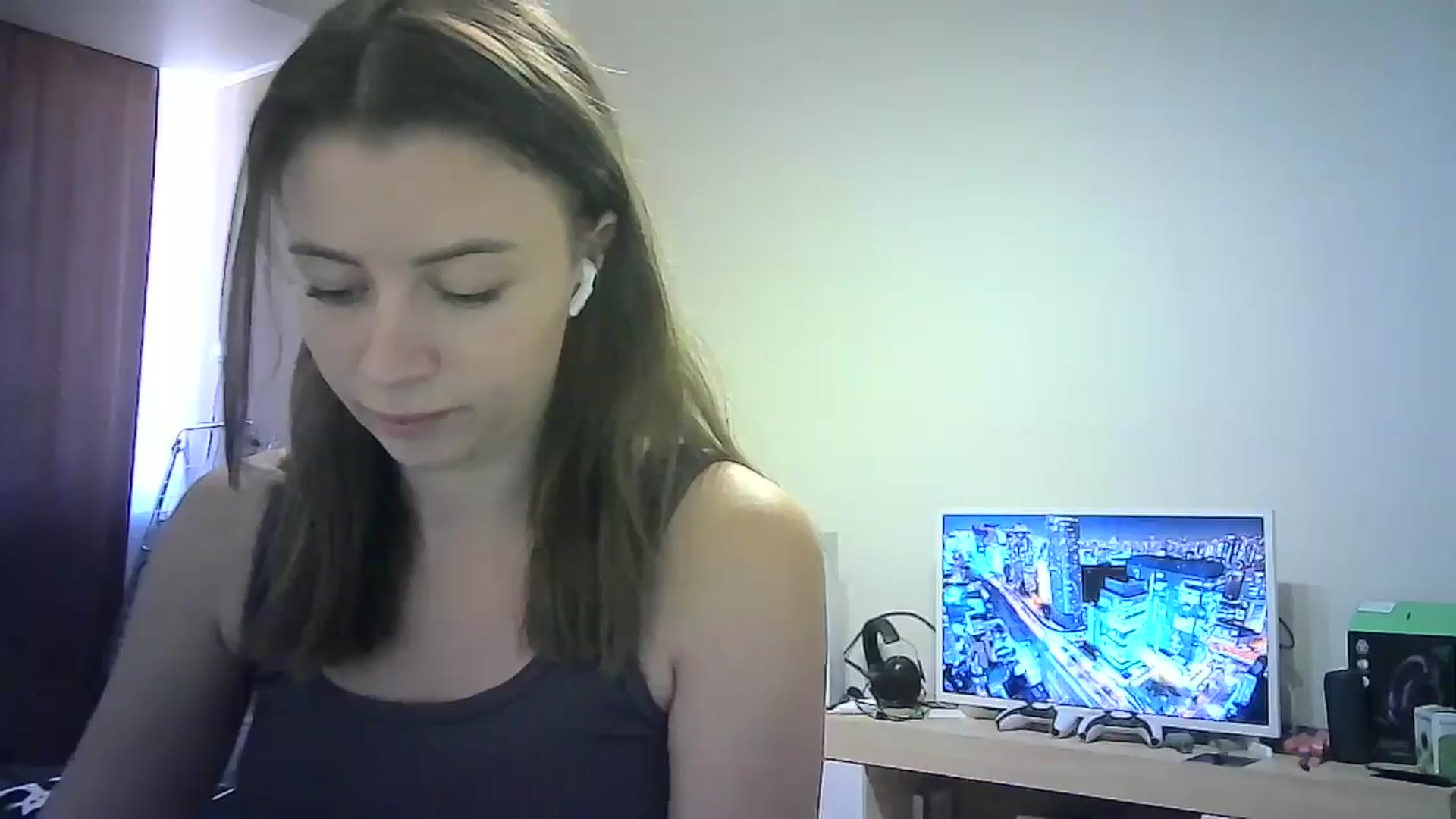 Gallery image thumbnail from Sulfate0's myfreecams stream on, 06/27/2024, 08:41 image 12 of 20