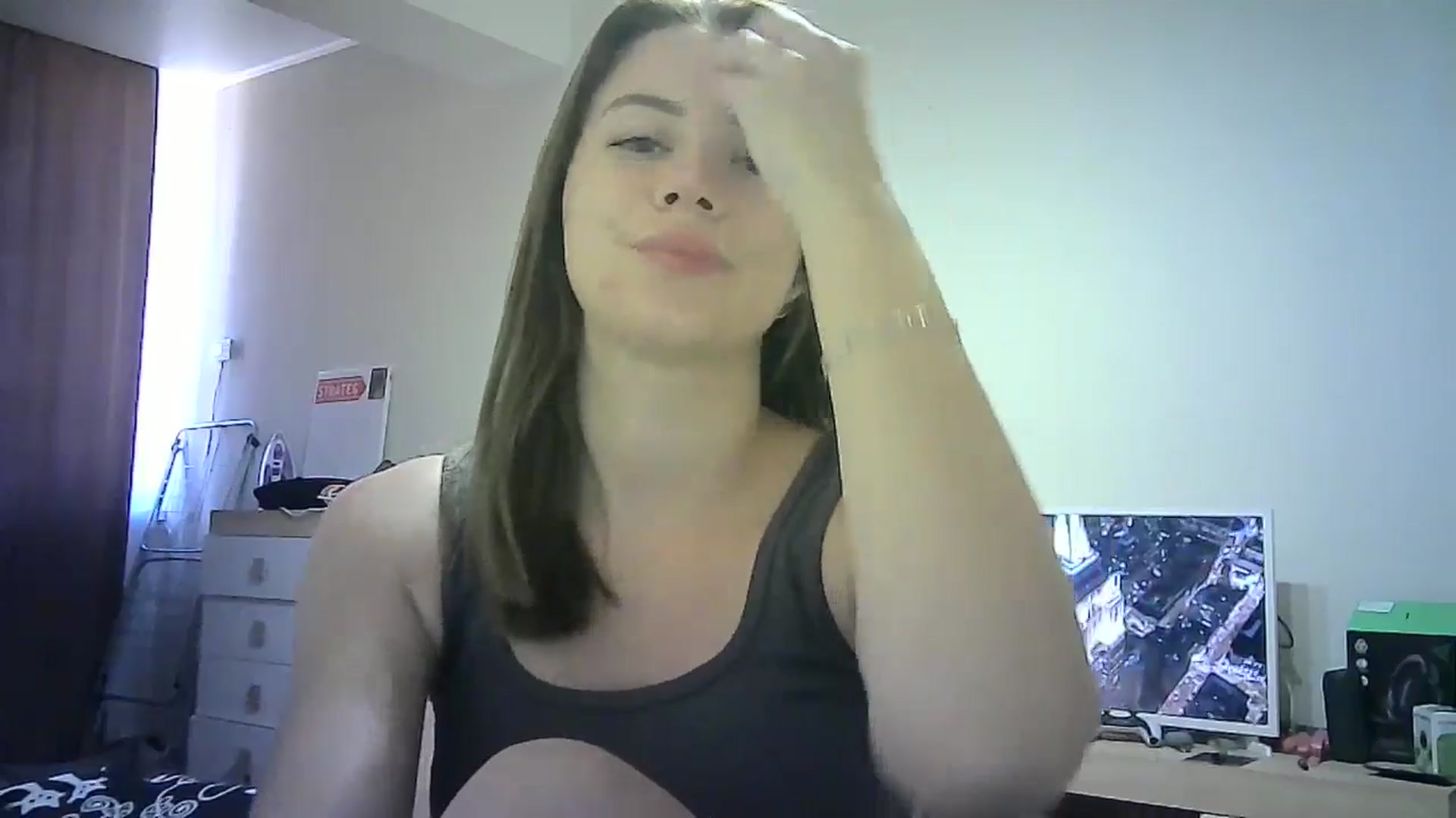 Gallery image thumbnail from Sulfate0's myfreecams stream on, 06/27/2024, 08:41 image 2 of 20