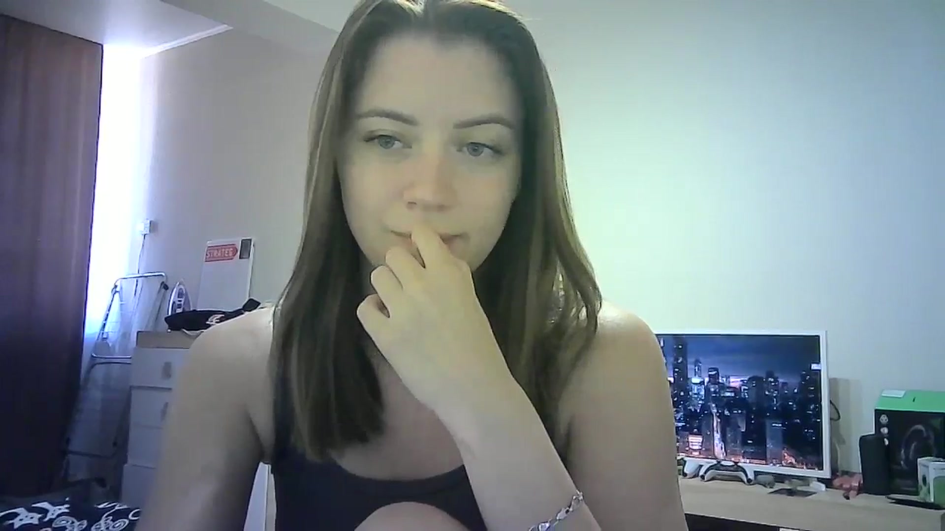 Gallery image thumbnail from Sulfate0's myfreecams stream on, 06/27/2024, 08:41 image 9 of 20