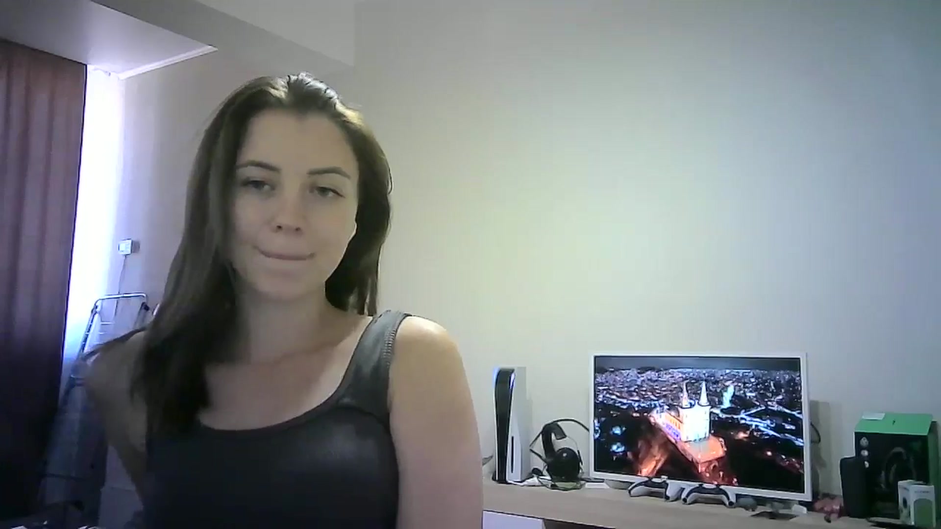 Gallery image thumbnail from Sulfate0's myfreecams stream on, 06/27/2024, 11:27 image 14 of 20