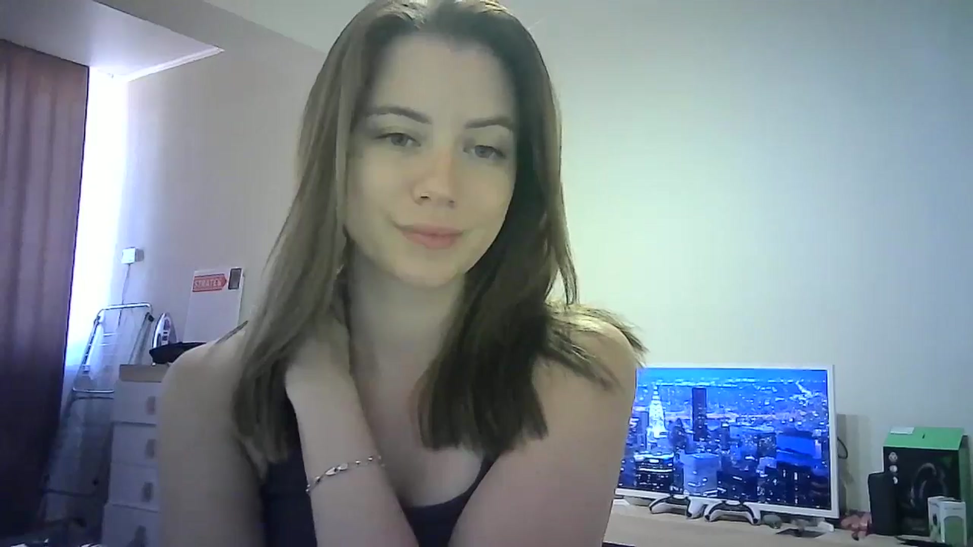 Gallery image thumbnail from Sulfate0's myfreecams stream on, 06/27/2024, 11:27 image 11 of 20