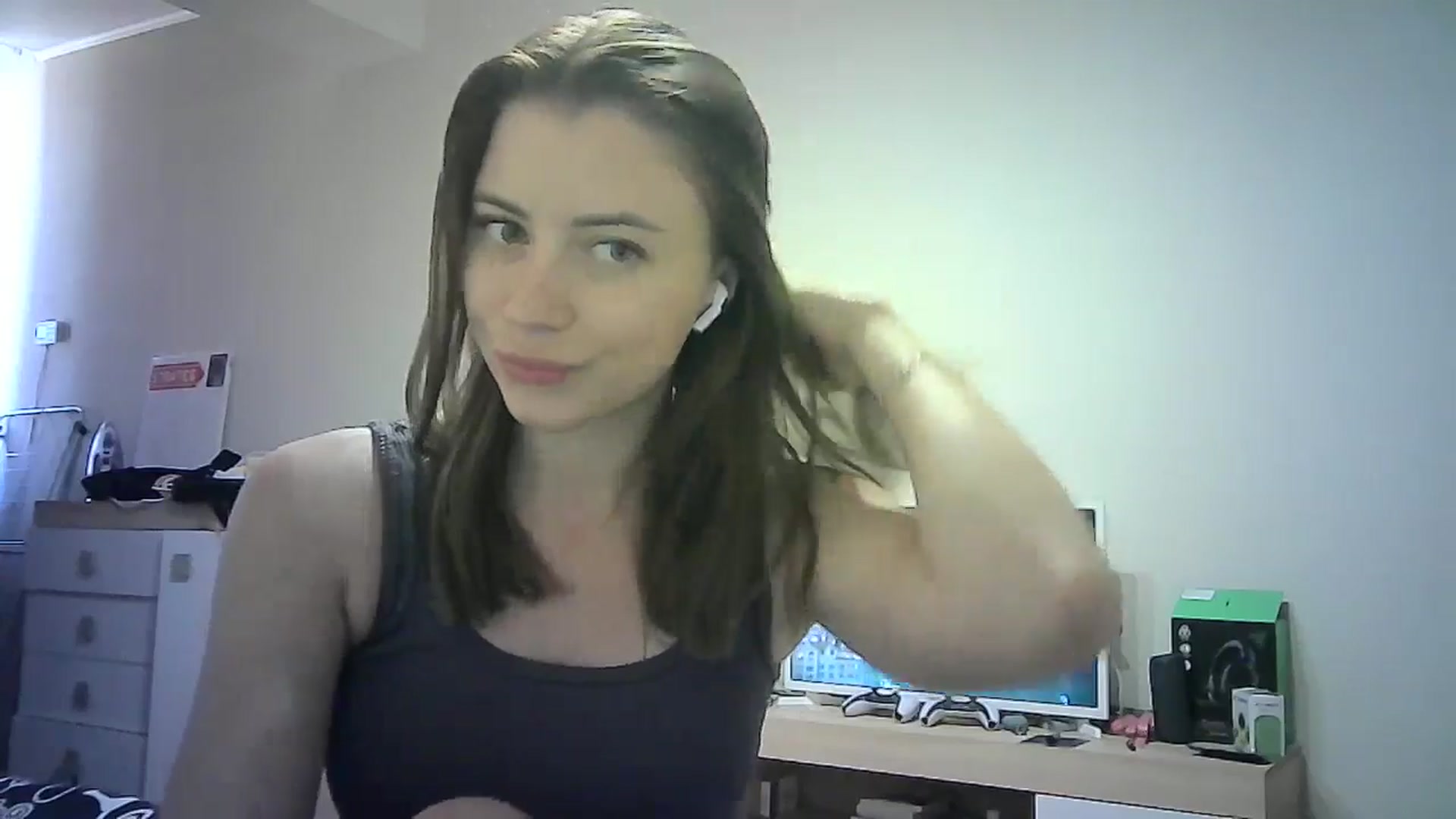 Gallery image thumbnail from Sulfate0's myfreecams stream on, 06/27/2024, 11:27 image 5 of 20