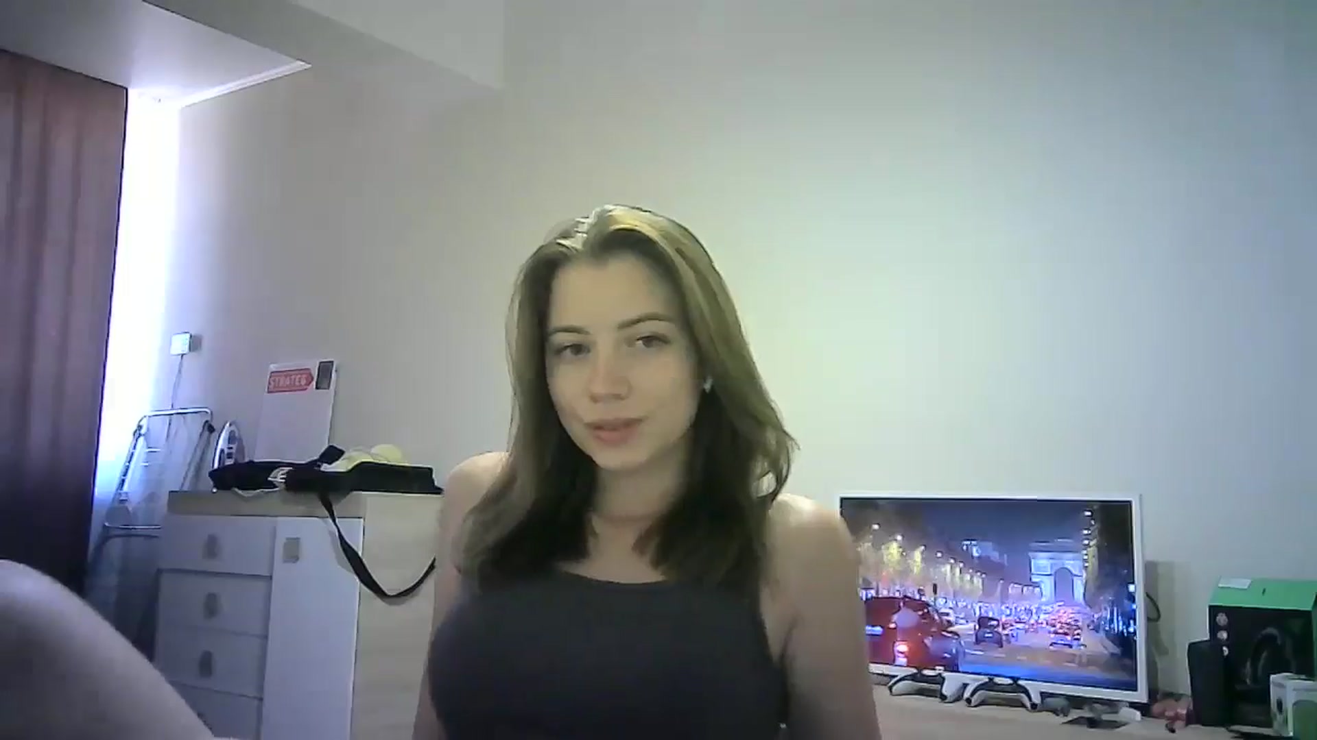Gallery image thumbnail from Sulfate0's myfreecams stream on, 06/27/2024, 11:27 image 4 of 20